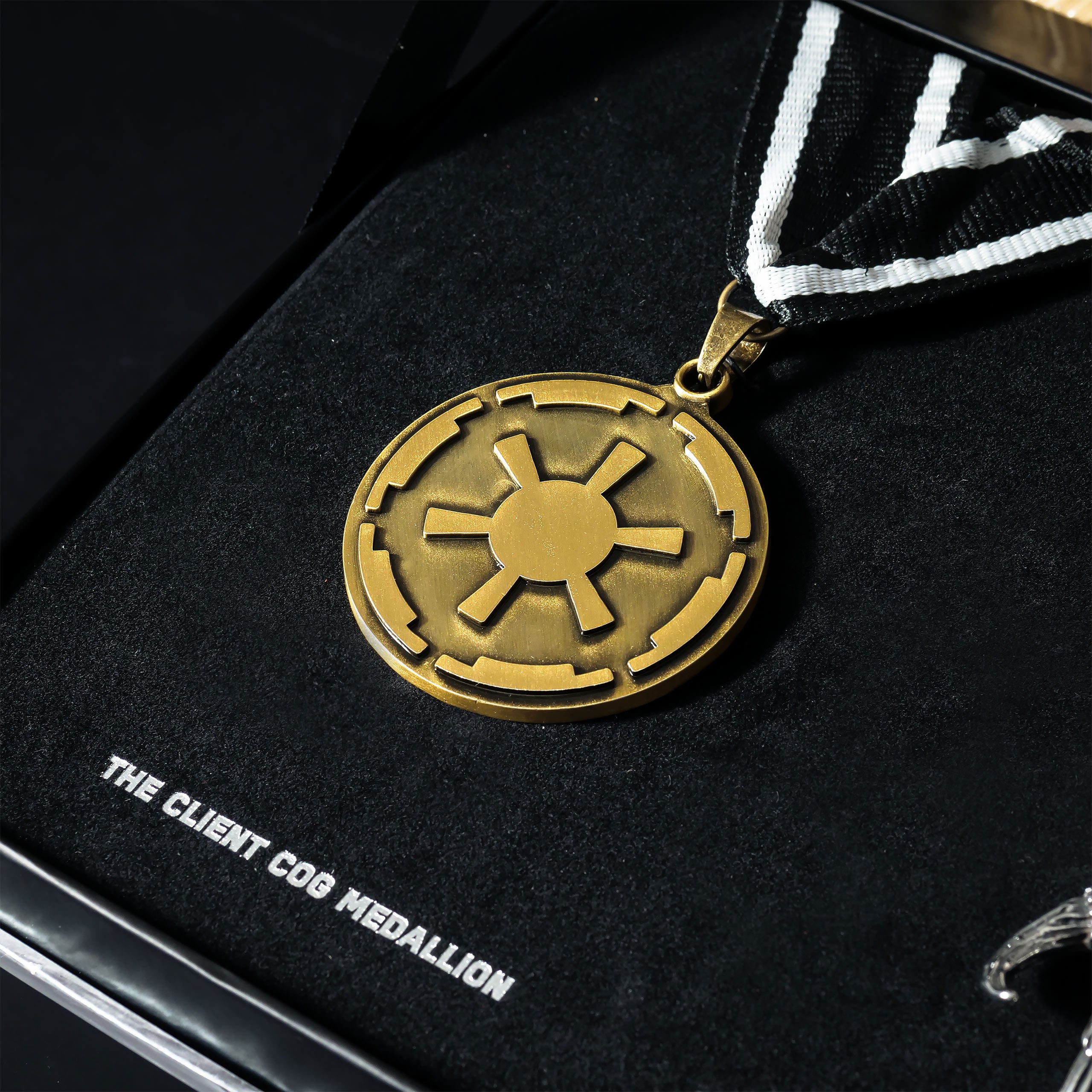 Product image Mandalorian Bounty Hunter Jewelry Set Deluxe - Star Wars The Mandalorian