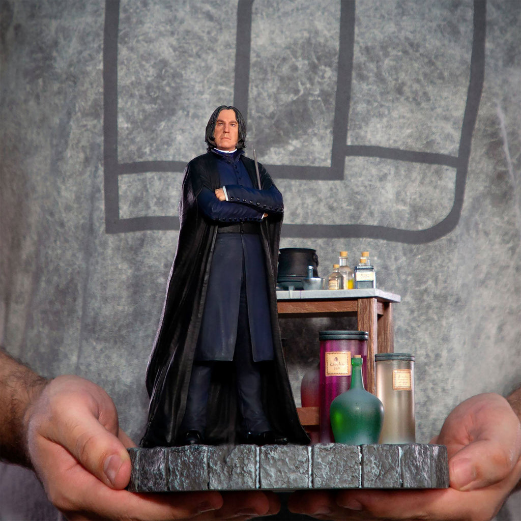 Image produit Harry Potter - Severus Rogue Art Scale Deluxe Statue 1:10