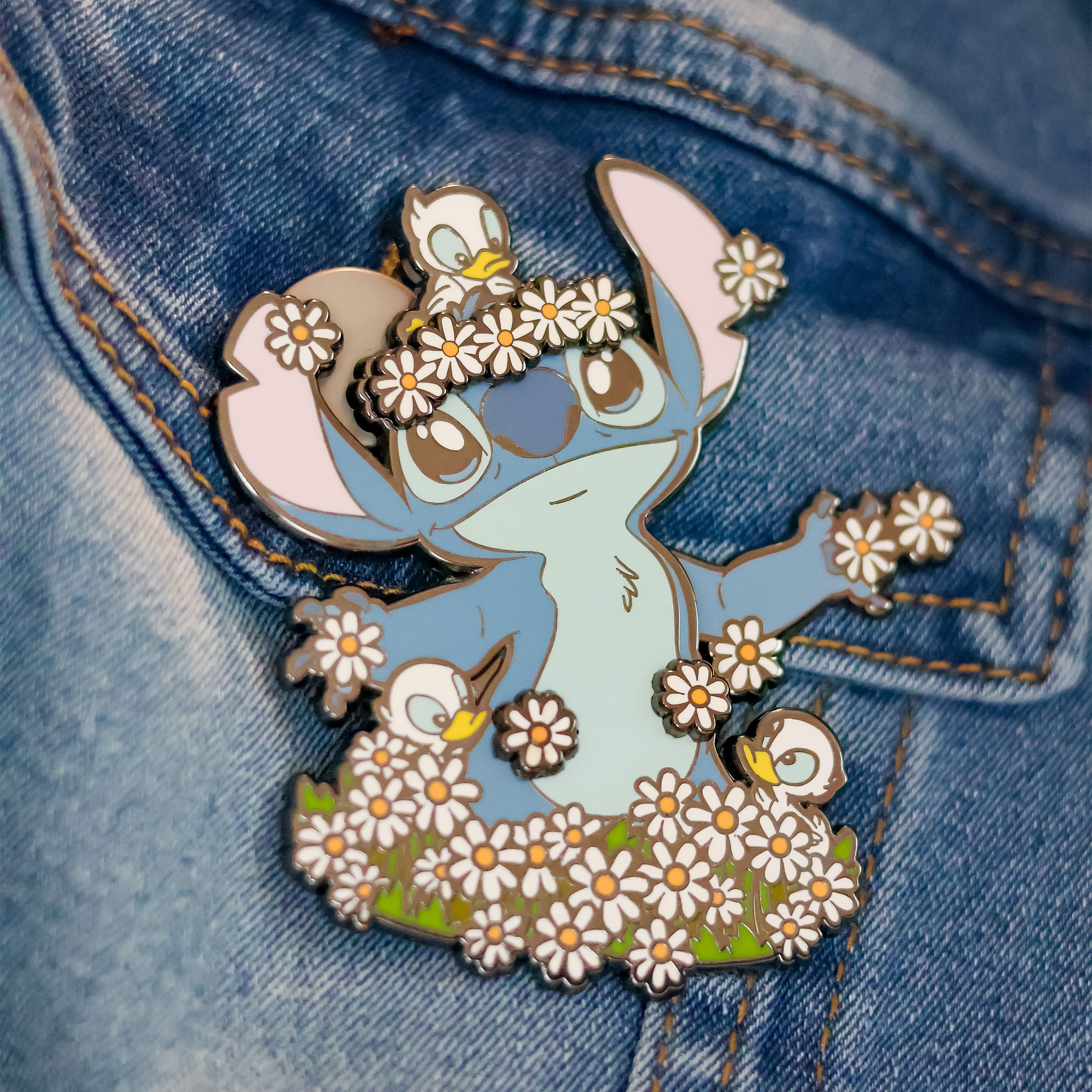 Image produit Stitch Springtime Funko Pop Pin - Lilo & Stitch