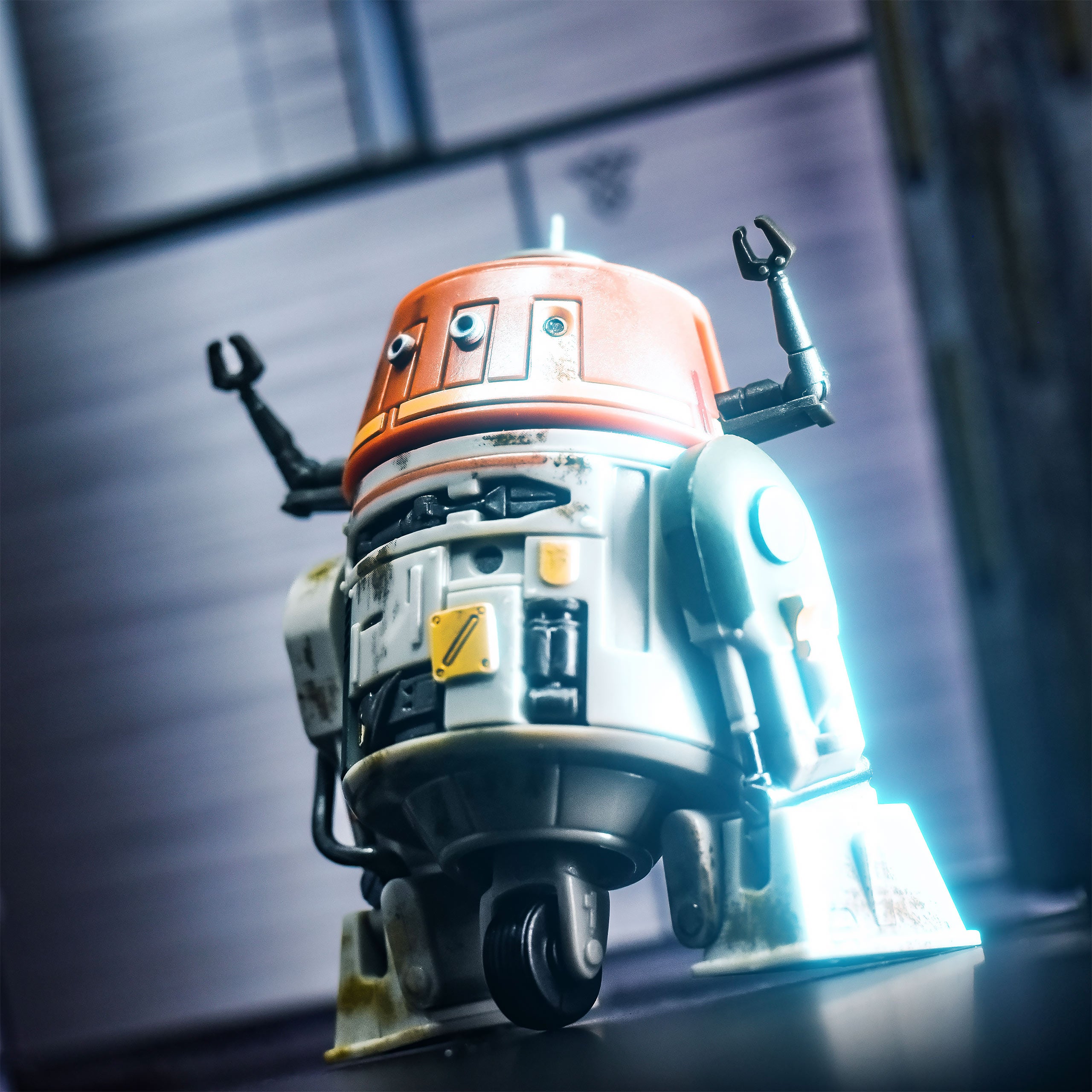 Image produit Star Wars - Figurine d'action Chopper C1-10P