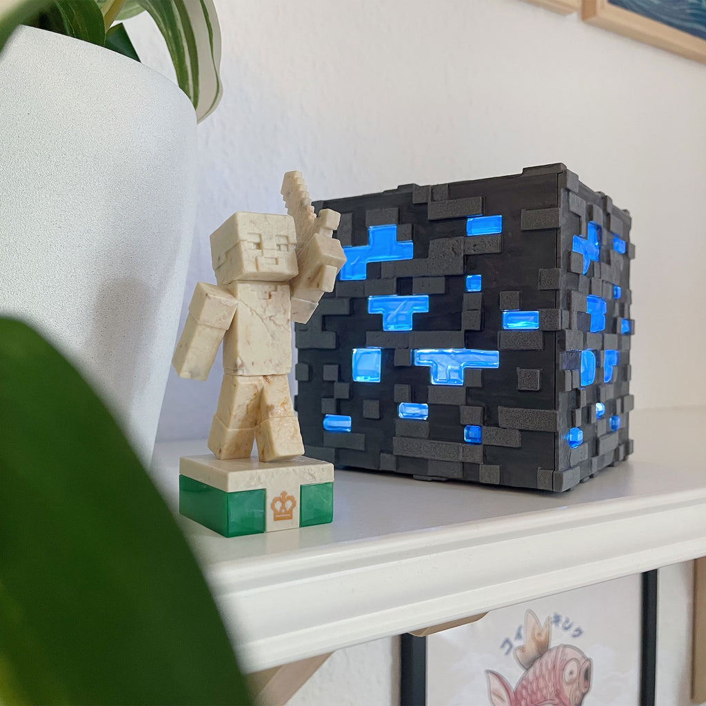 Image produit Minecraft - Lampe de table en minerai de diamant