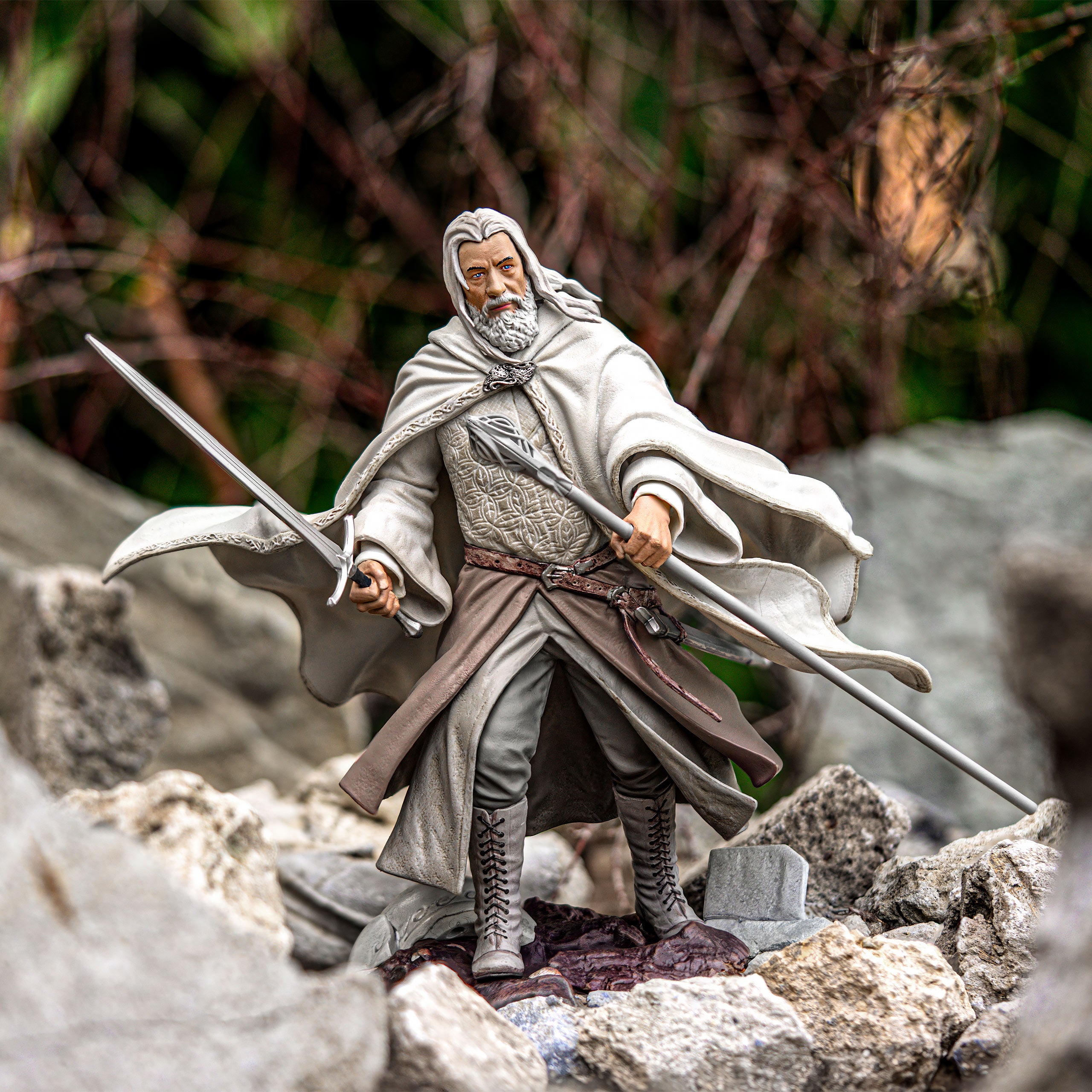 Product image The Lord of the Rings - Gandalf Gallery Deluxe Figure
