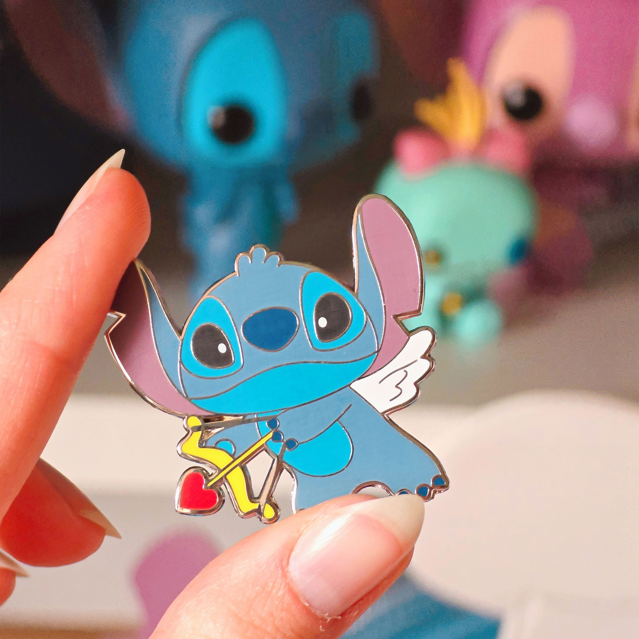 Image produit Lilo & Stitch - Pin's Stitch de la Saint-Valentin