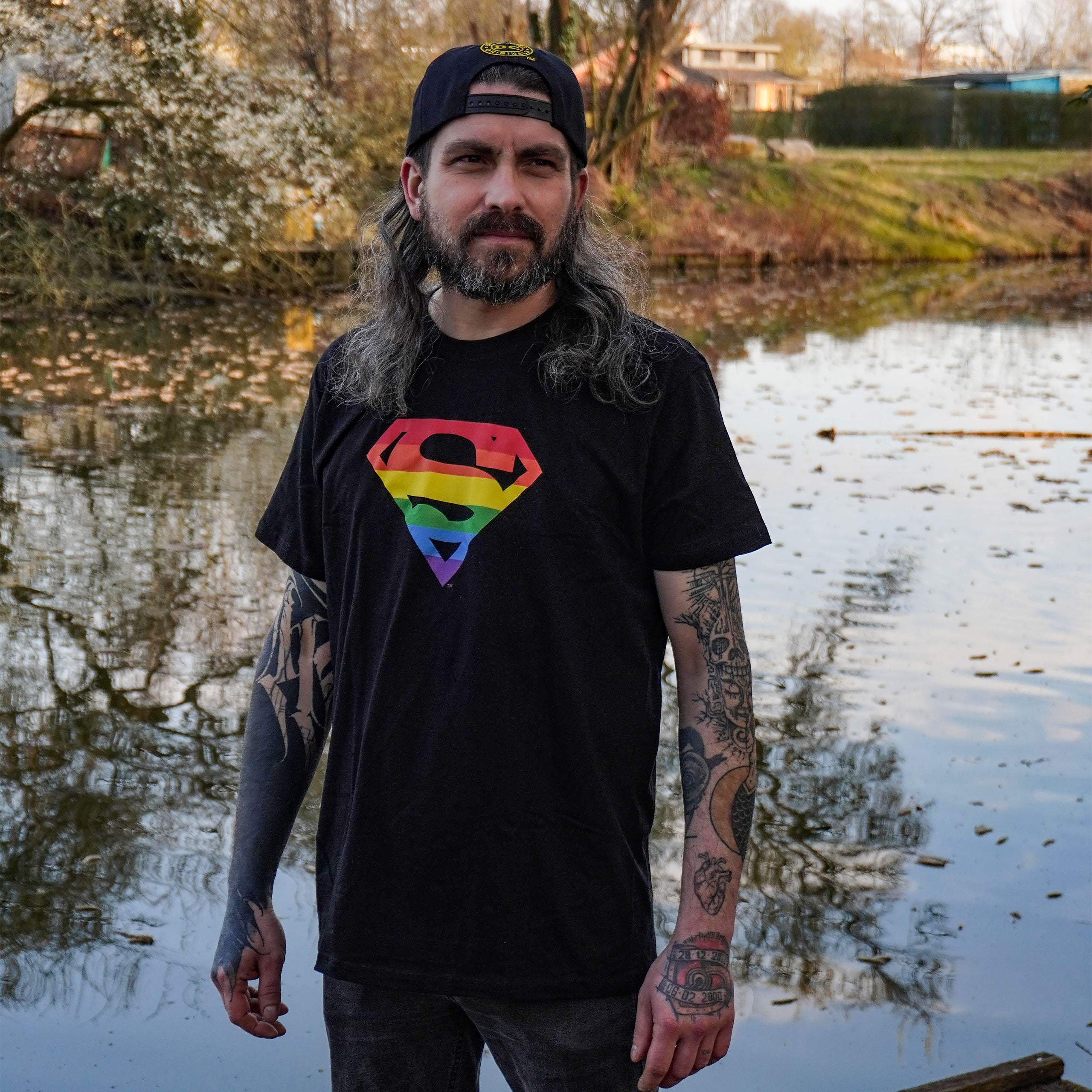 Image produit Superman - T-shirt logo Pride noir