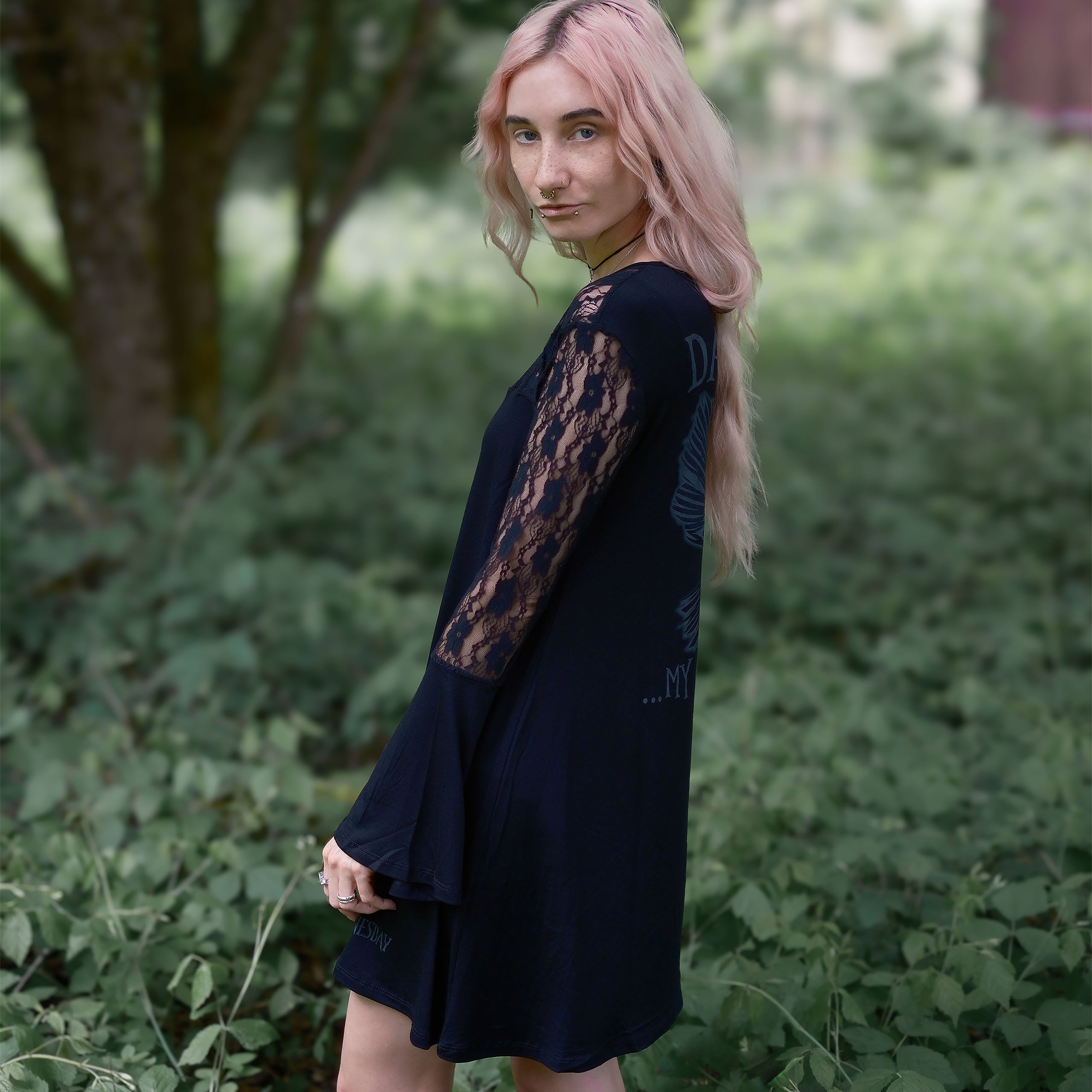 Image produit Mercredi - Mini Robe Darkness