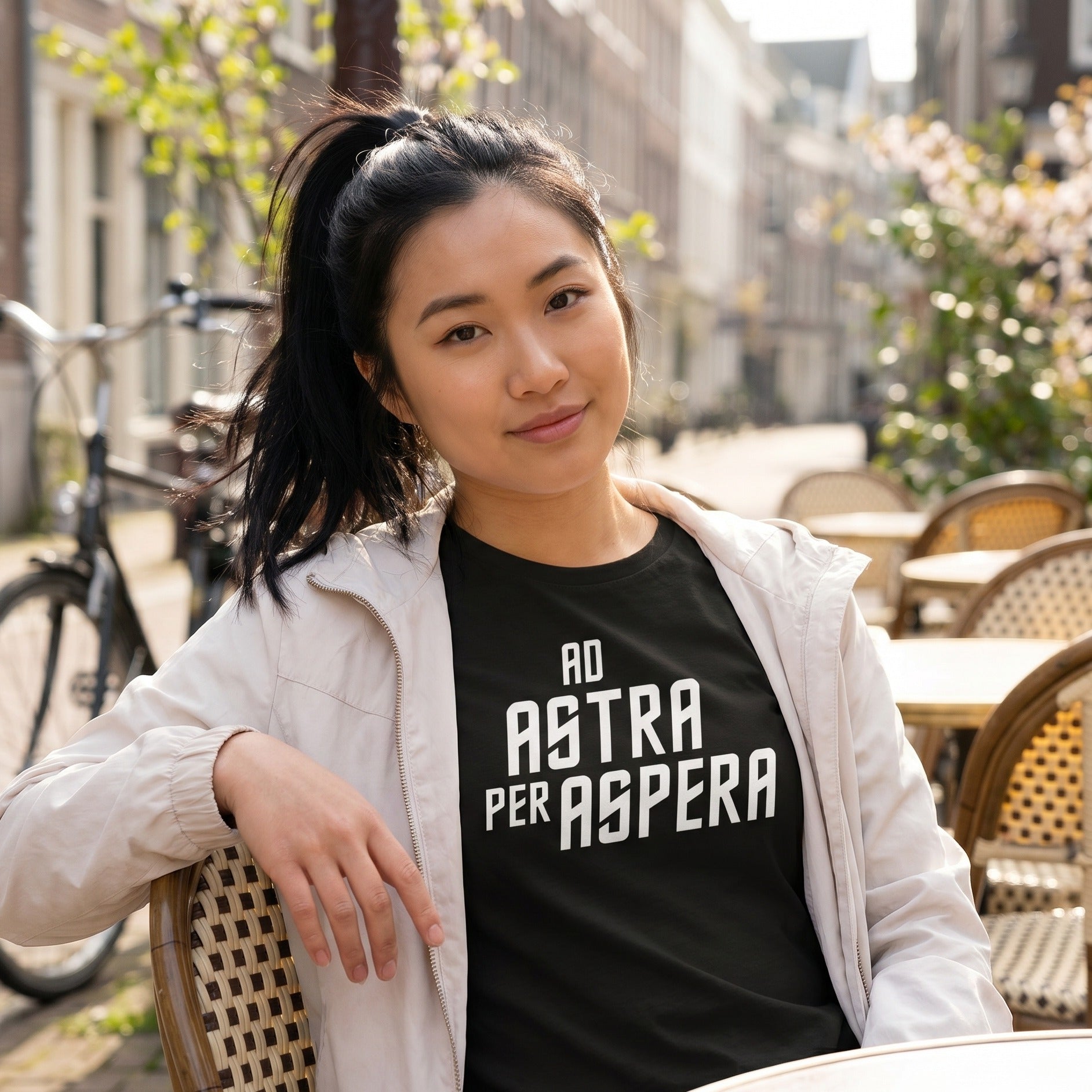 Image produit T-Shirt Ad Astra Per Aspera pour les fans de Star Trek noir
