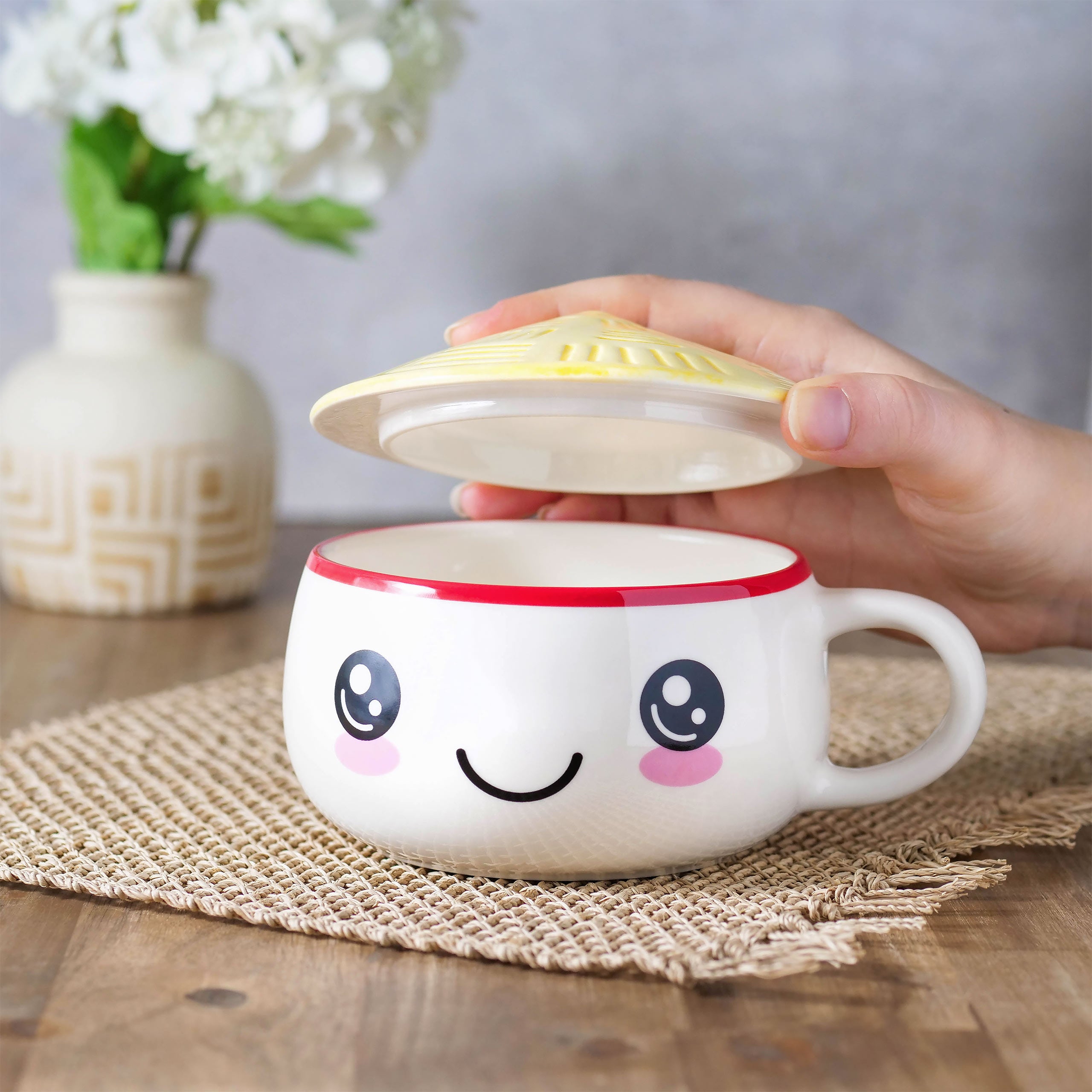 Image produit Tasse Kawaii avec couvercle pour les fans d'Anime