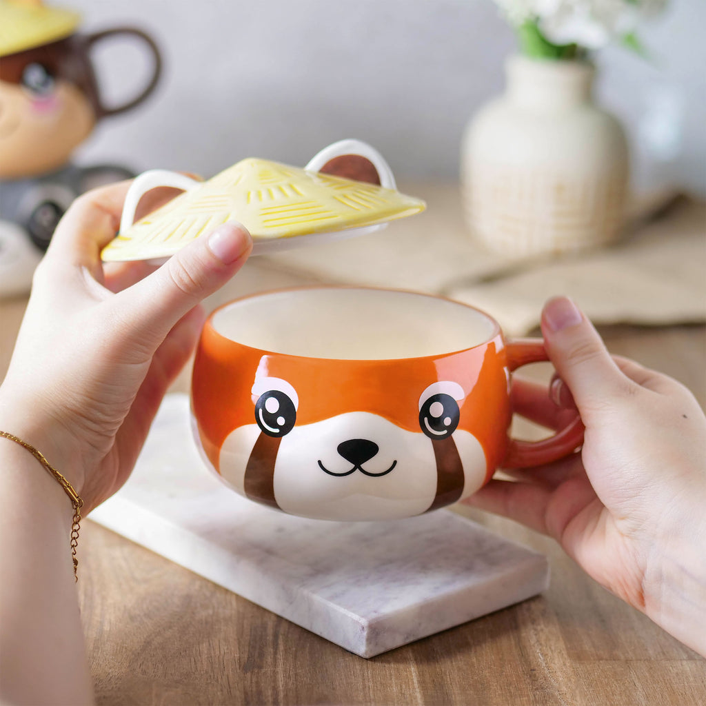 Image produit Tasse Kawaii Panda Rouge avec Couvercle pour les Fans d'Anime