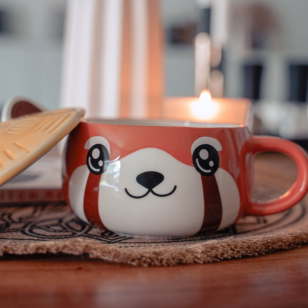 Image produit Tasse Kawaii Panda Rouge avec Couvercle pour les Fans d'Anime