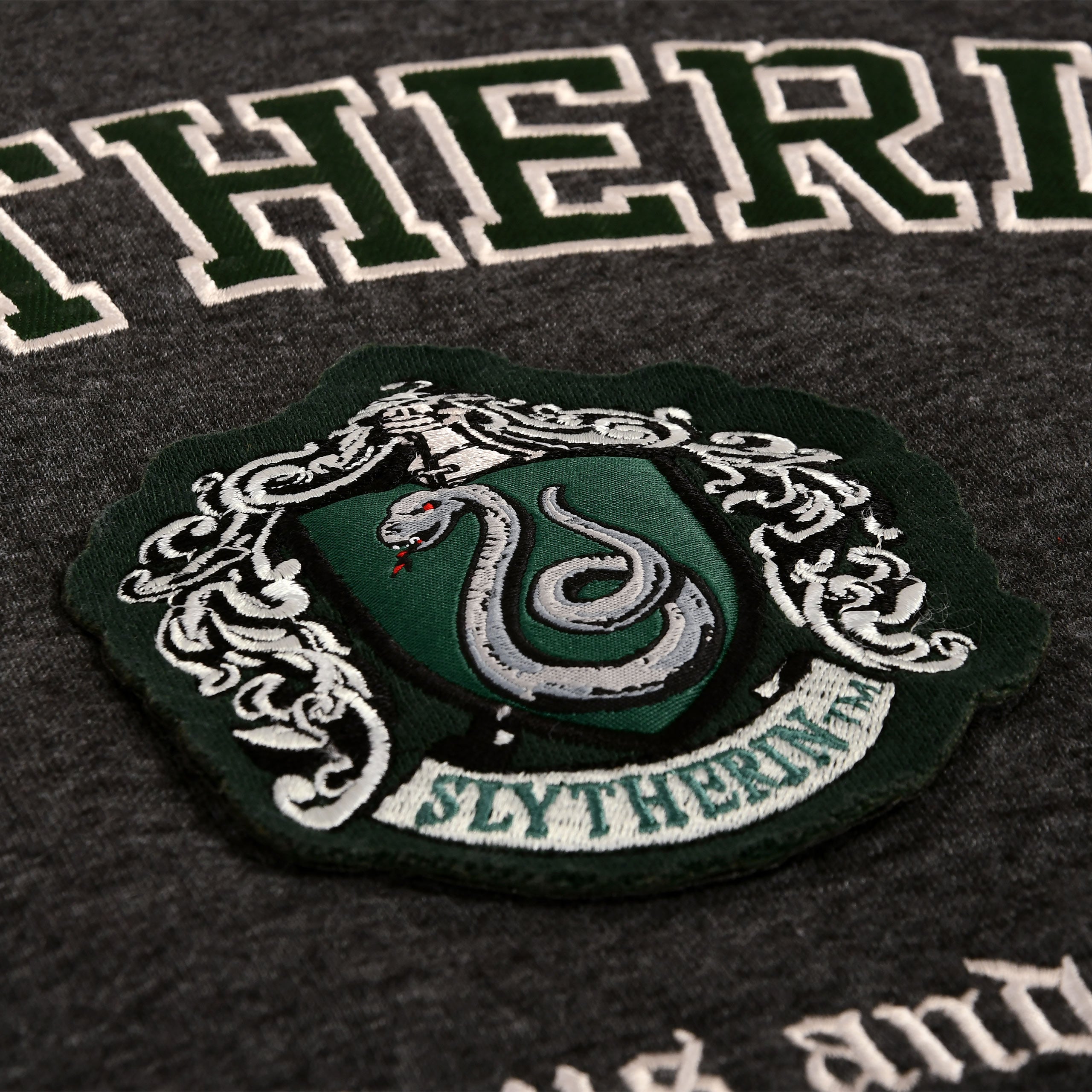 Image produit Harry Potter - Sweat à capuche premium gris armoiries Slytherin