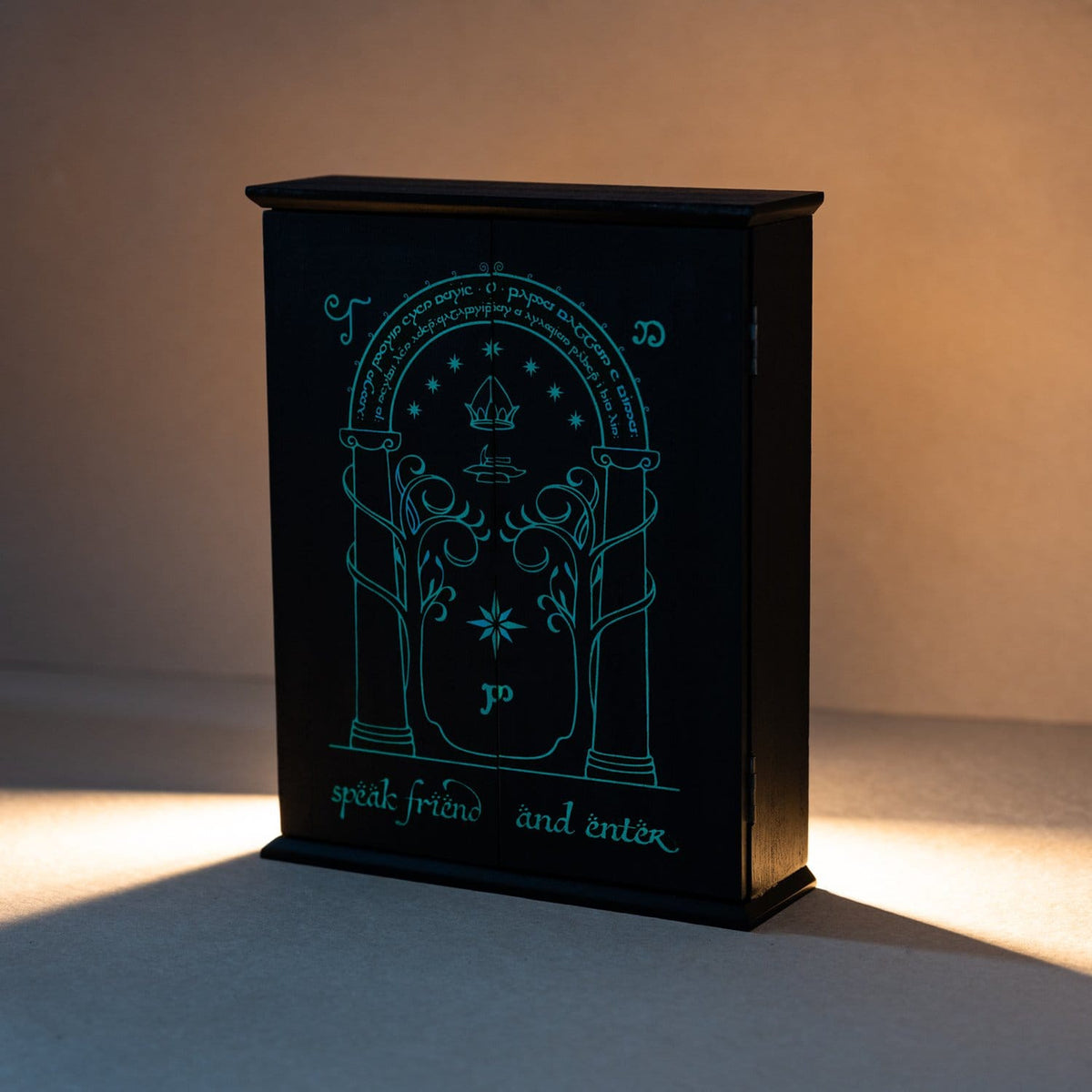 Image produit Le Seigneur des Anneaux - Boîte à clés Les Portes de Durin avec effet phosphorescent