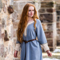 Image produit Robe médiévale avec broderie à la main bleue