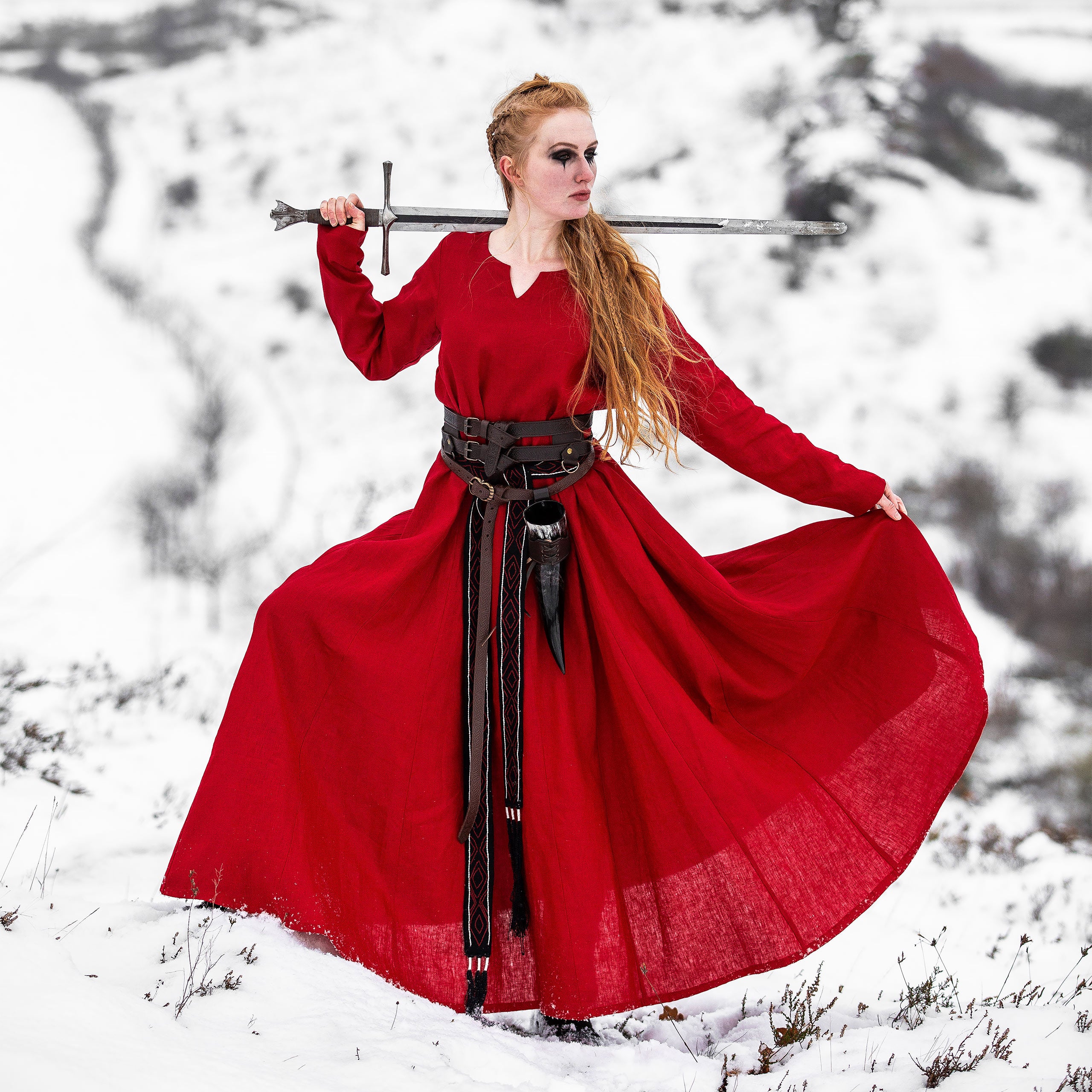 Image produit Robe Médiévale en Lin Rouge
