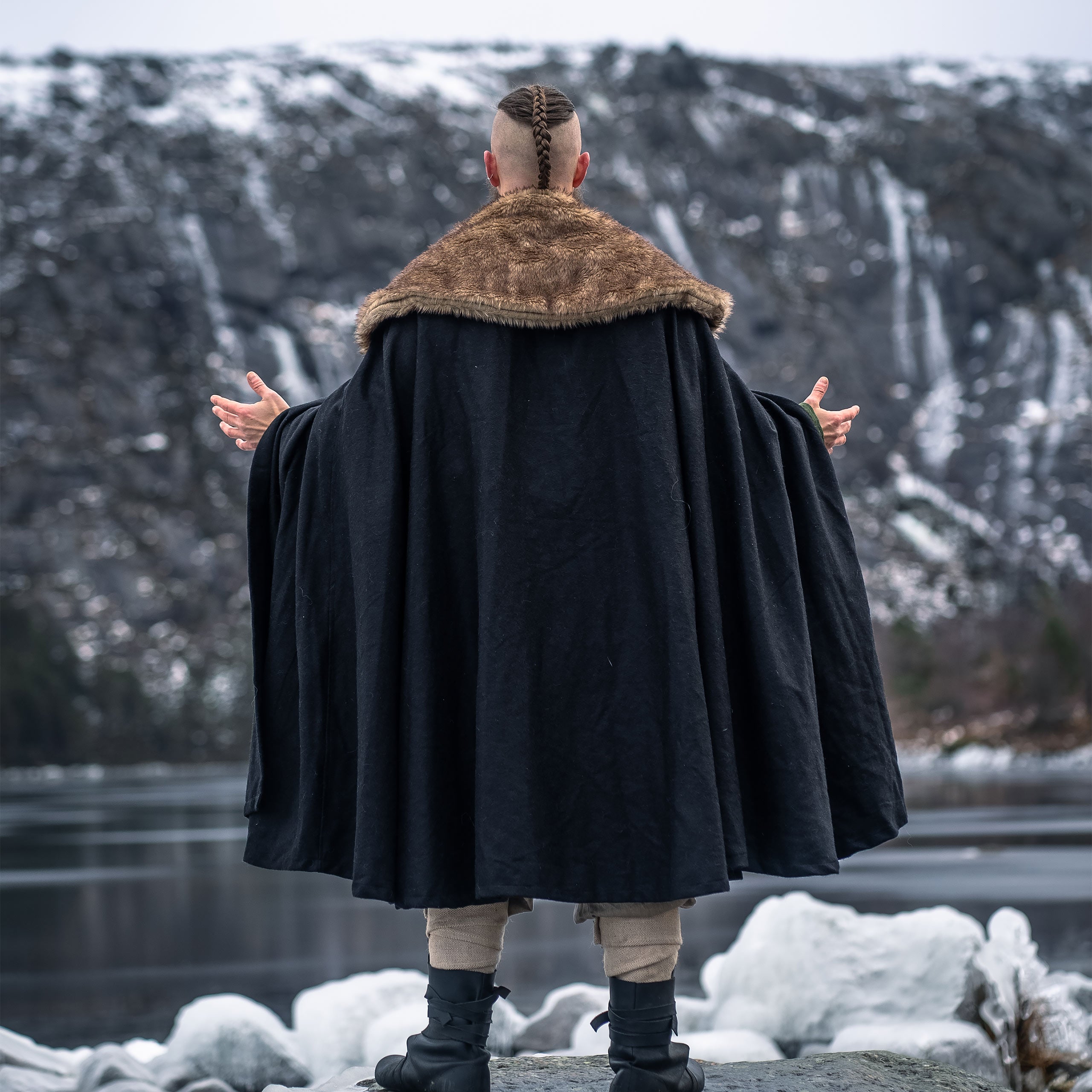 Product image Medieval Cloak with Faux Fur Black