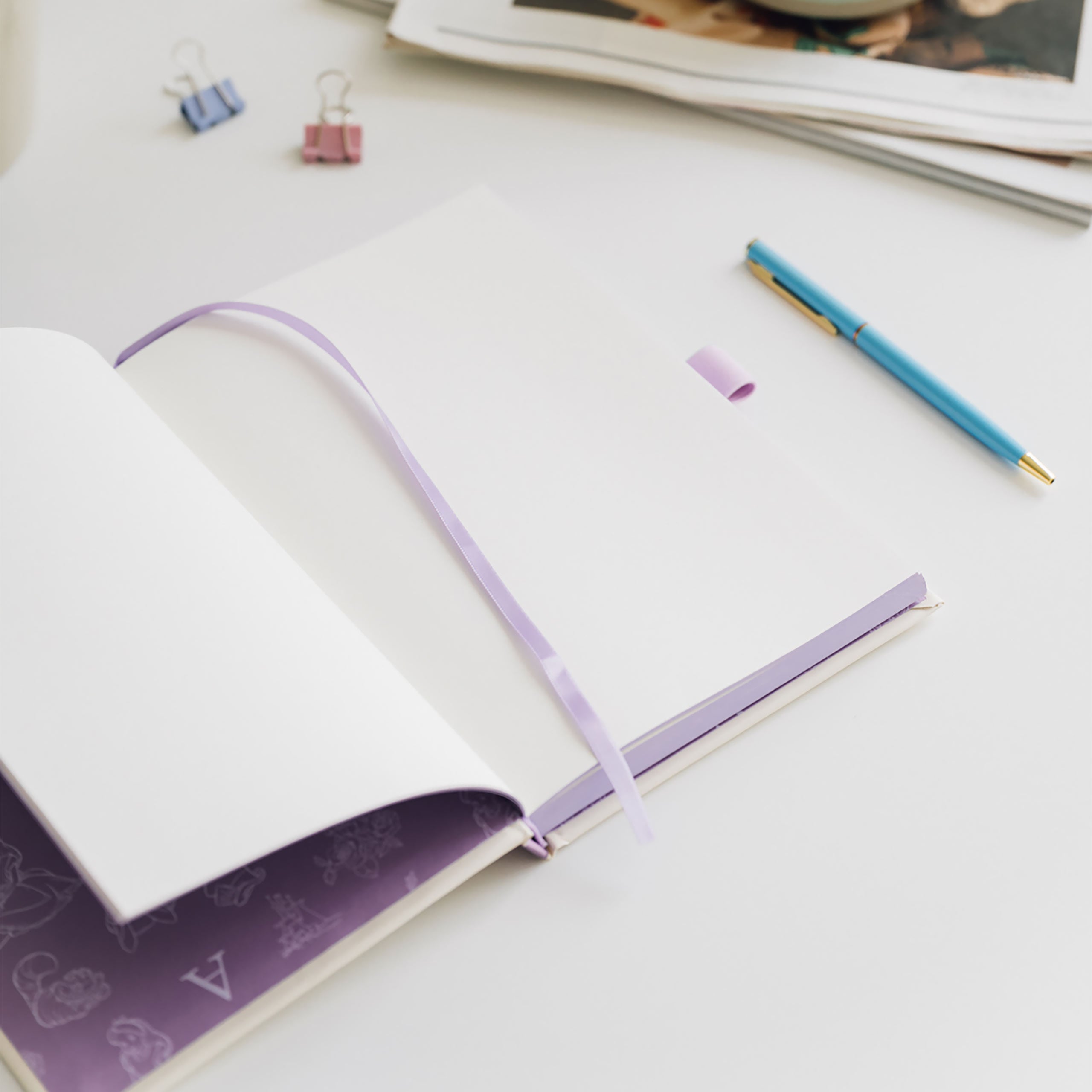 Image produit Alice au Pays des Merveilles - Carnet de jardin avec stylo à bille