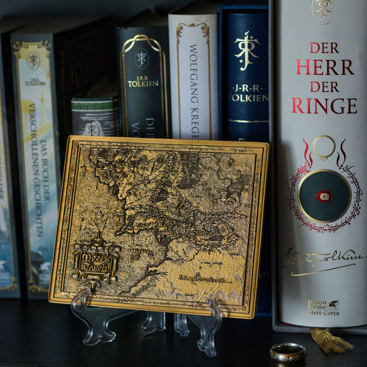 Image produit Le Seigneur des Anneaux - Réplique de la carte de la Terre du Milieu avec présentoir