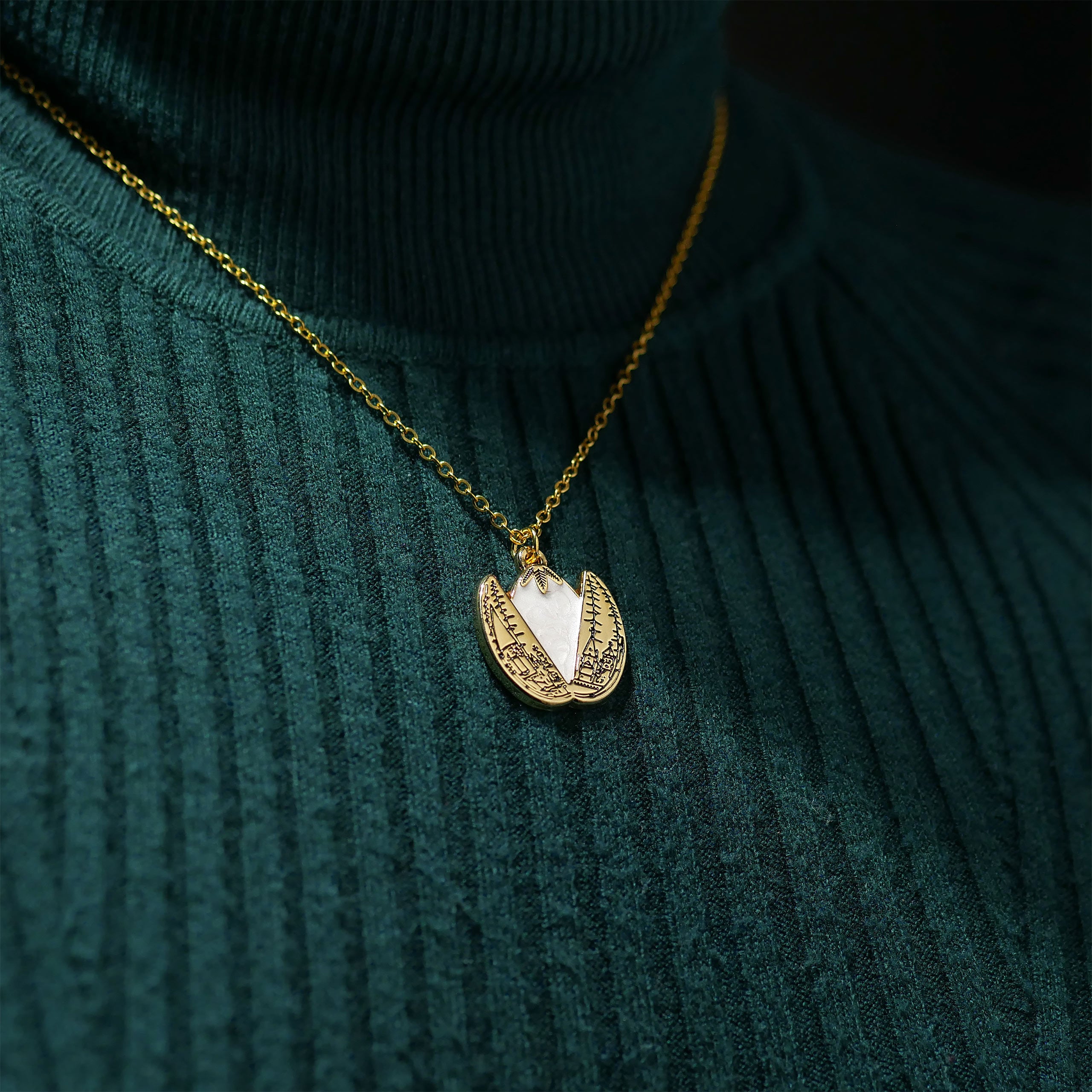 Image produit Harry Potter - Coffret Cadeau L'Œuf d'Or avec Collier