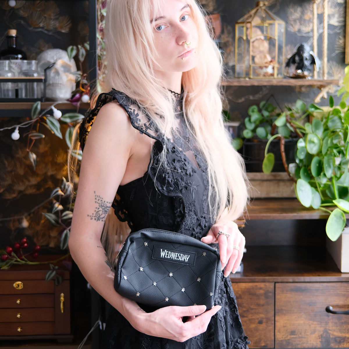 Image produit Mercredi - Trousse de maquillage Logo