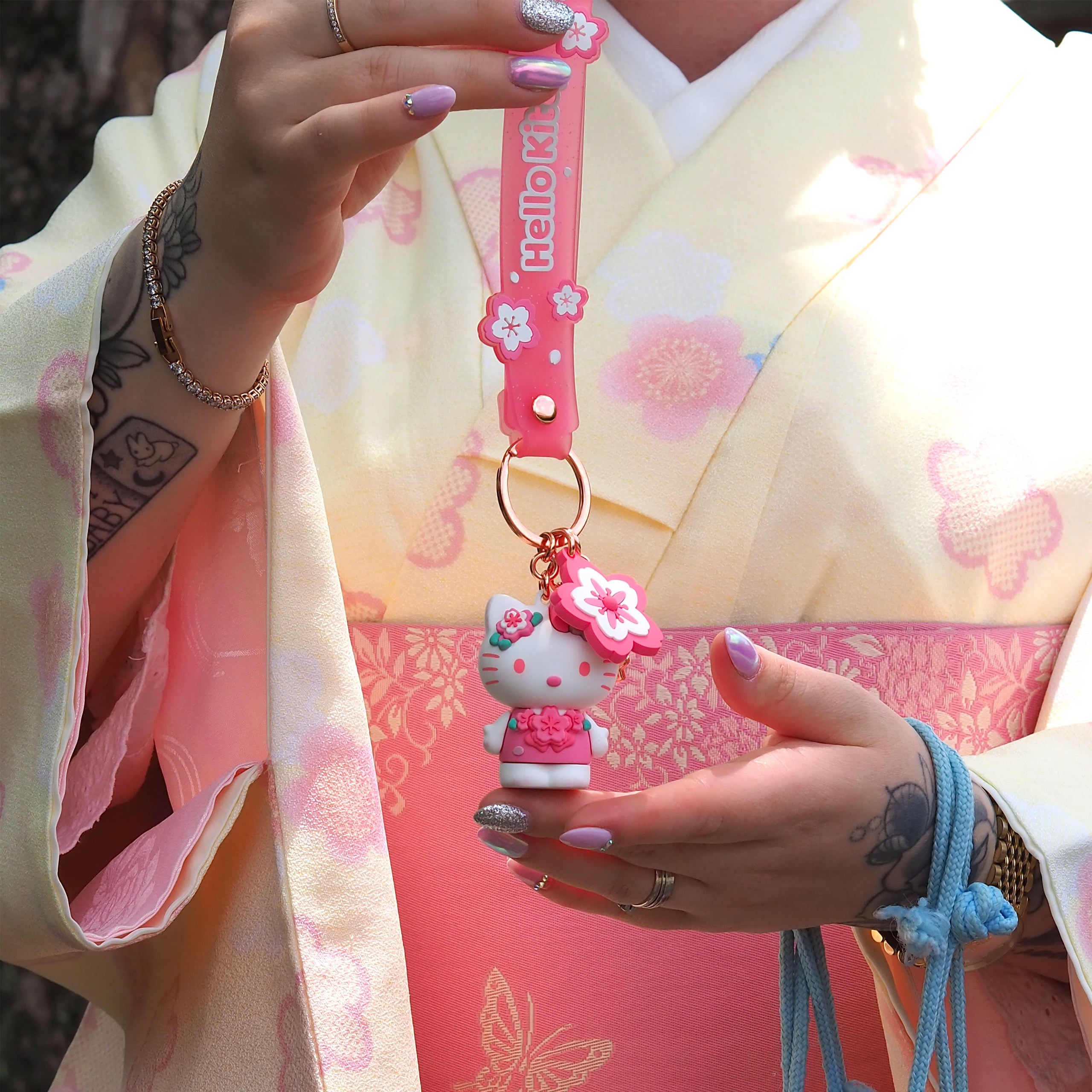 Image produit Sanrio - Série Sakura Hello Kitty Porte-clés Mystère
