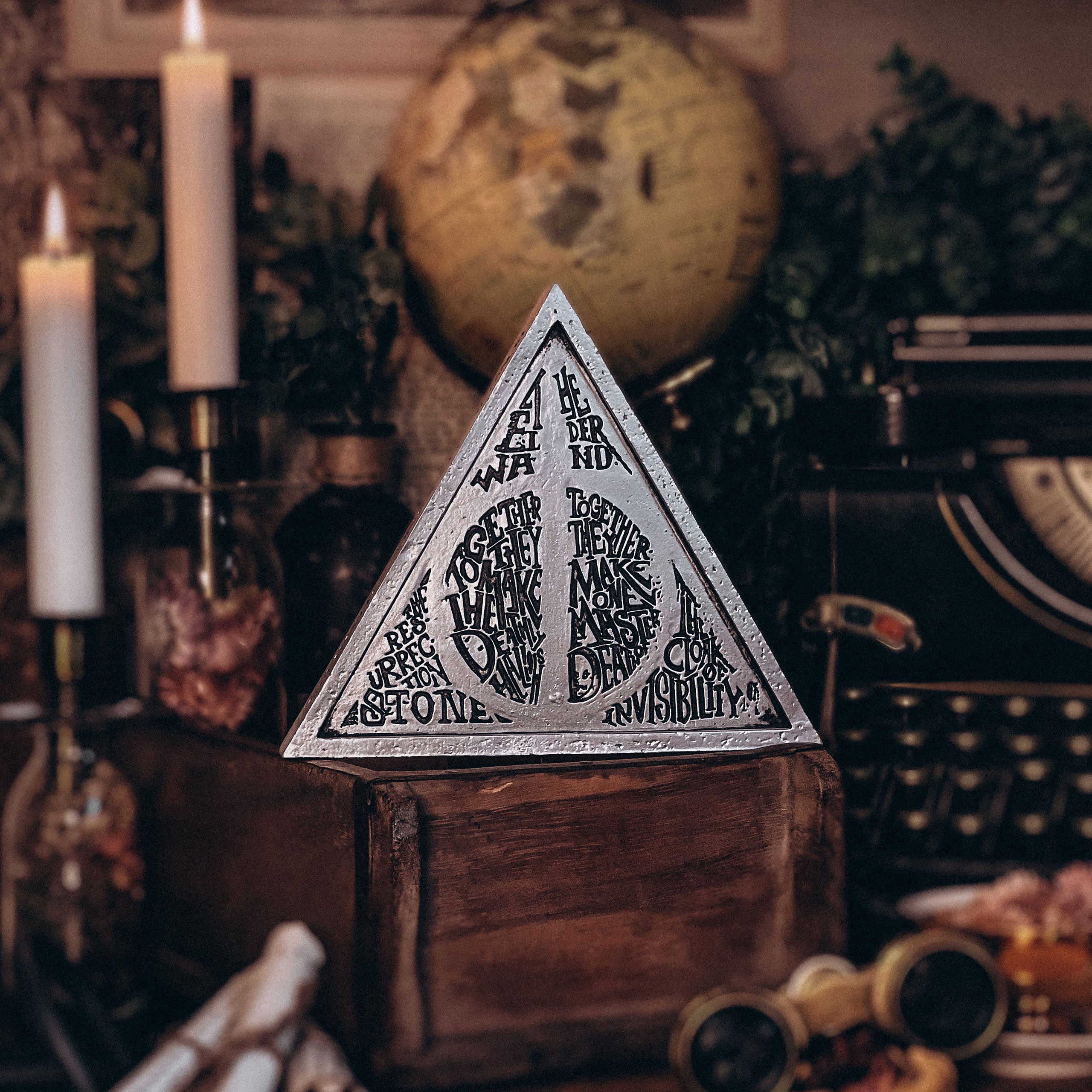 Image produit Harry Potter - Statue des Reliques de la Mort