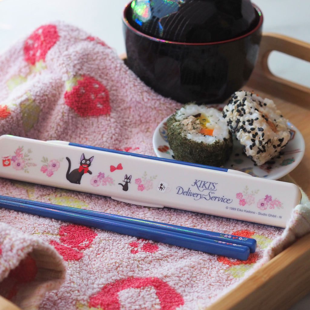 Image produit Le service de livraison de Kiki - Baguettes Jiji avec étui