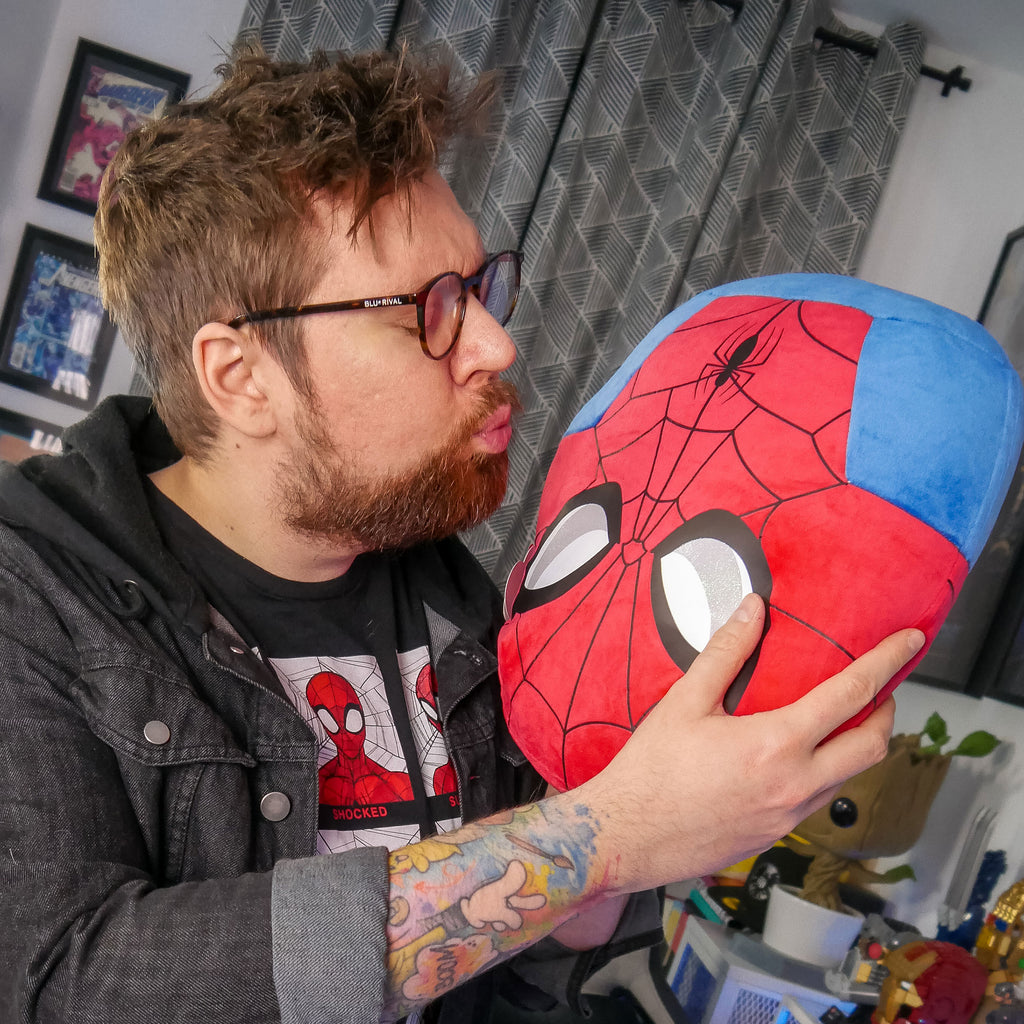 Image produit Coussin en peluche Spider-Man Squishy Beanies 35cm - Marvel