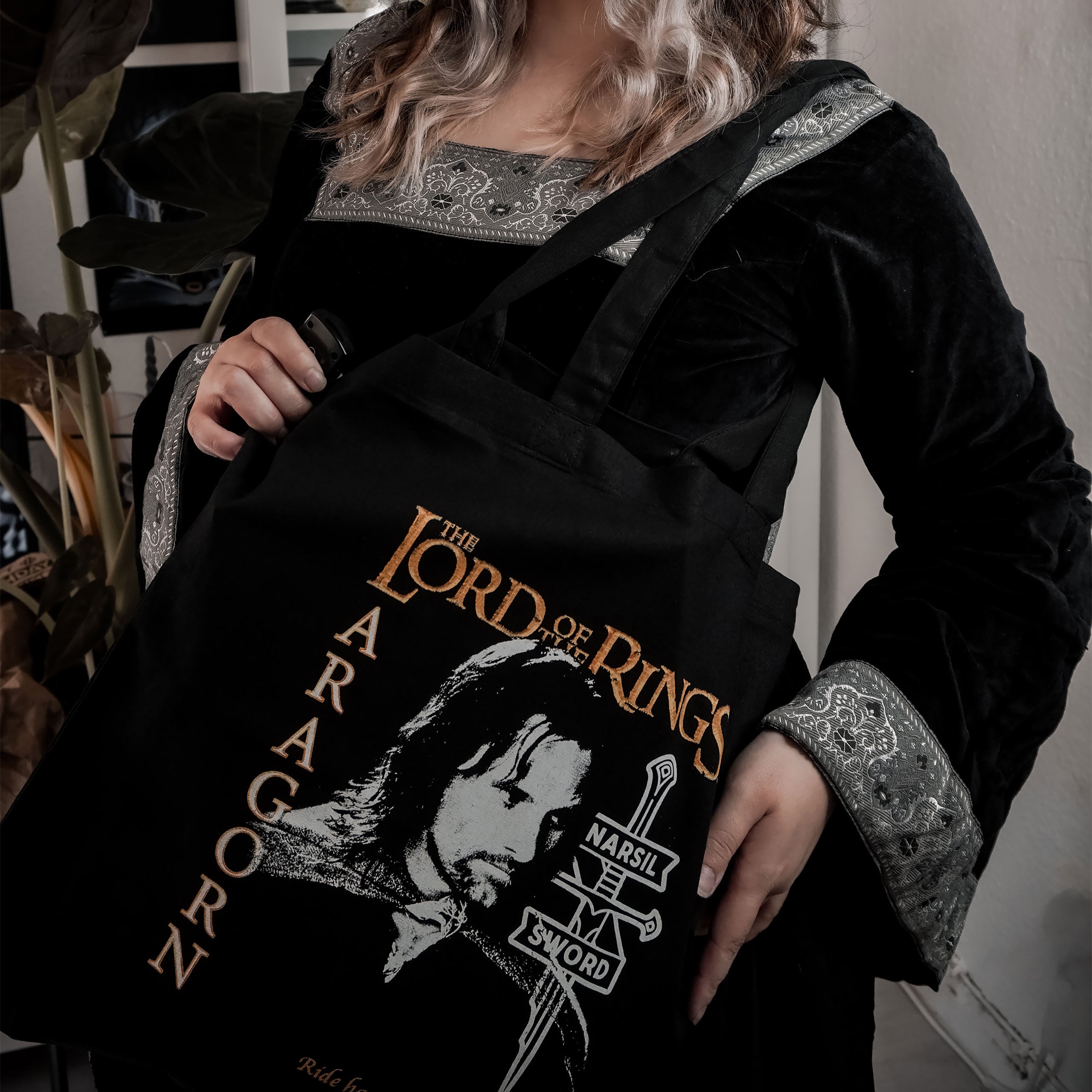 Image produit Le Seigneur des Anneaux - Sac en toile de jute Aragorn noir