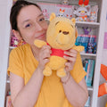 Image produit Winnie l'ourson - Figurine en peluche avec son