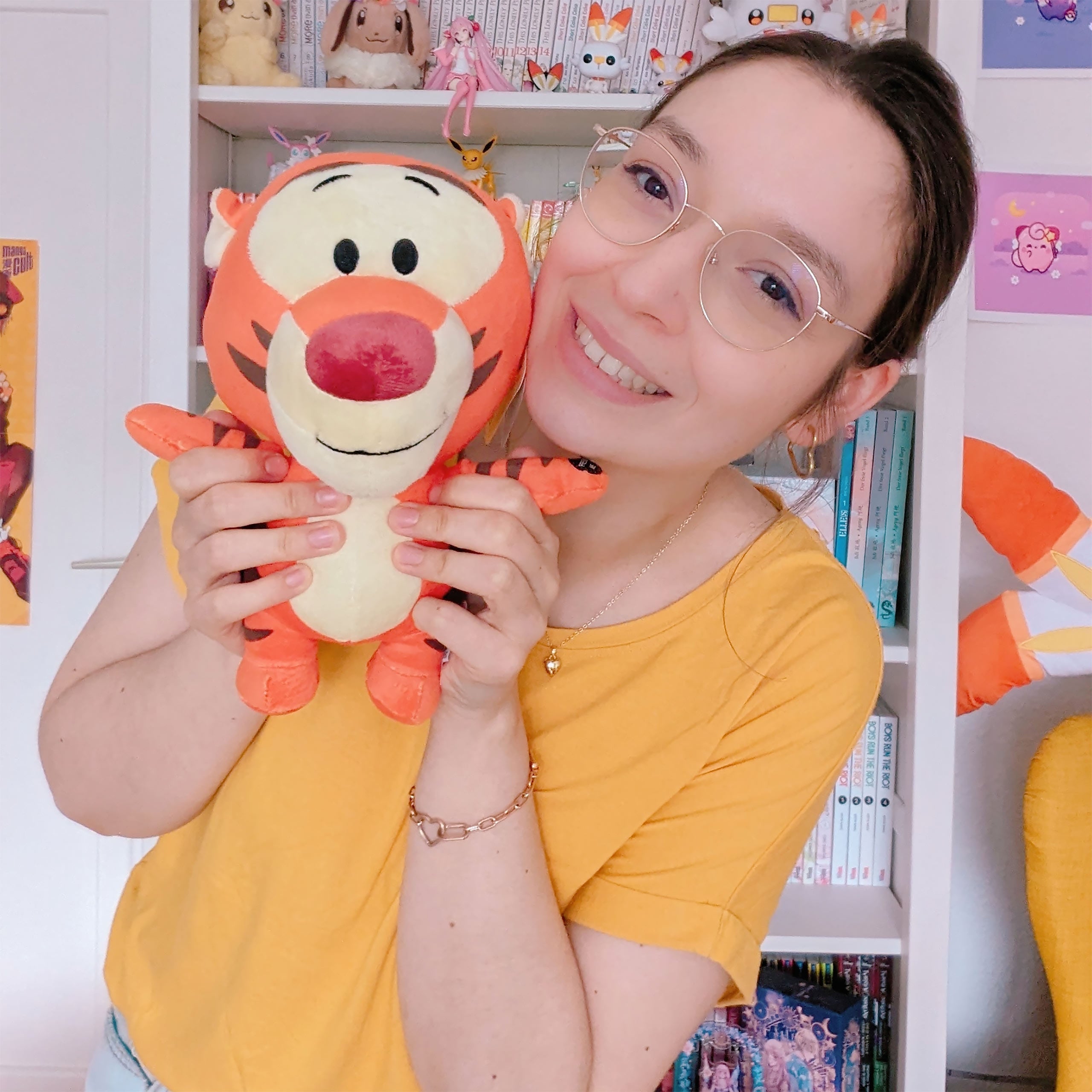 Image produit Winnie l'ourson - Figurine en peluche Tigger avec son