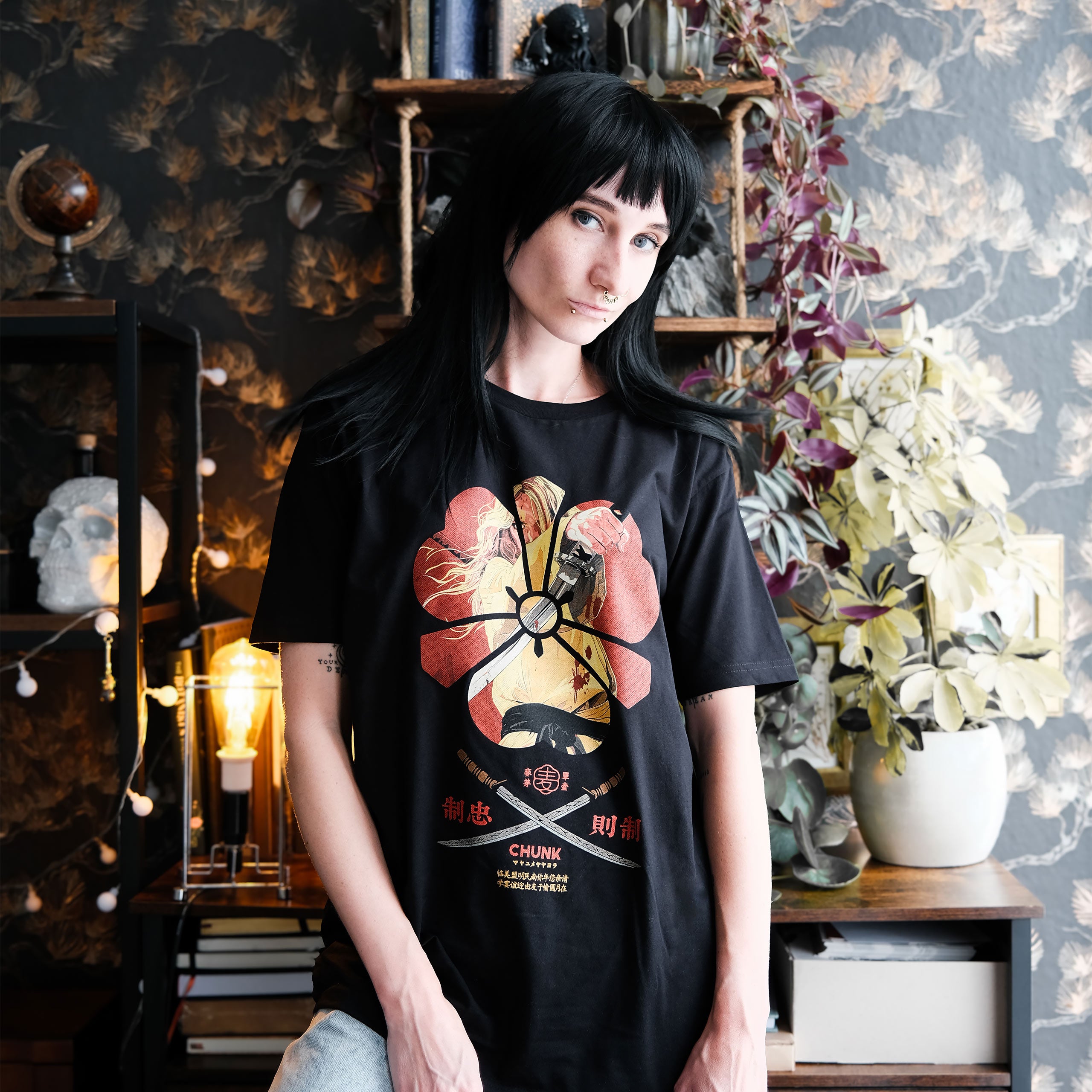 Image produit T-shirt Assassin Femme pour les fans de Kill Bill Noir