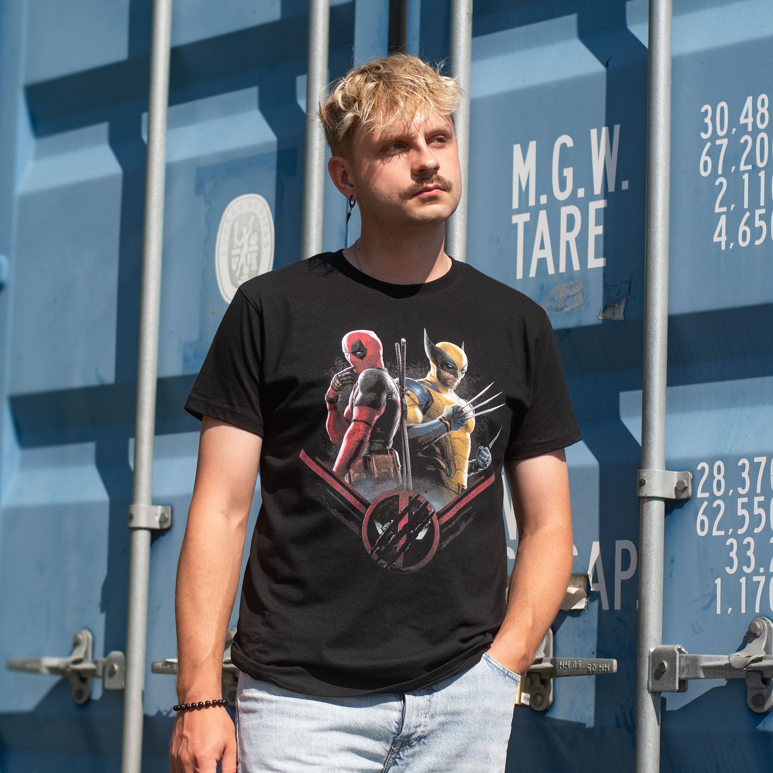 Image produit T-shirt noir Deadpool et Wolverine Double Trouble