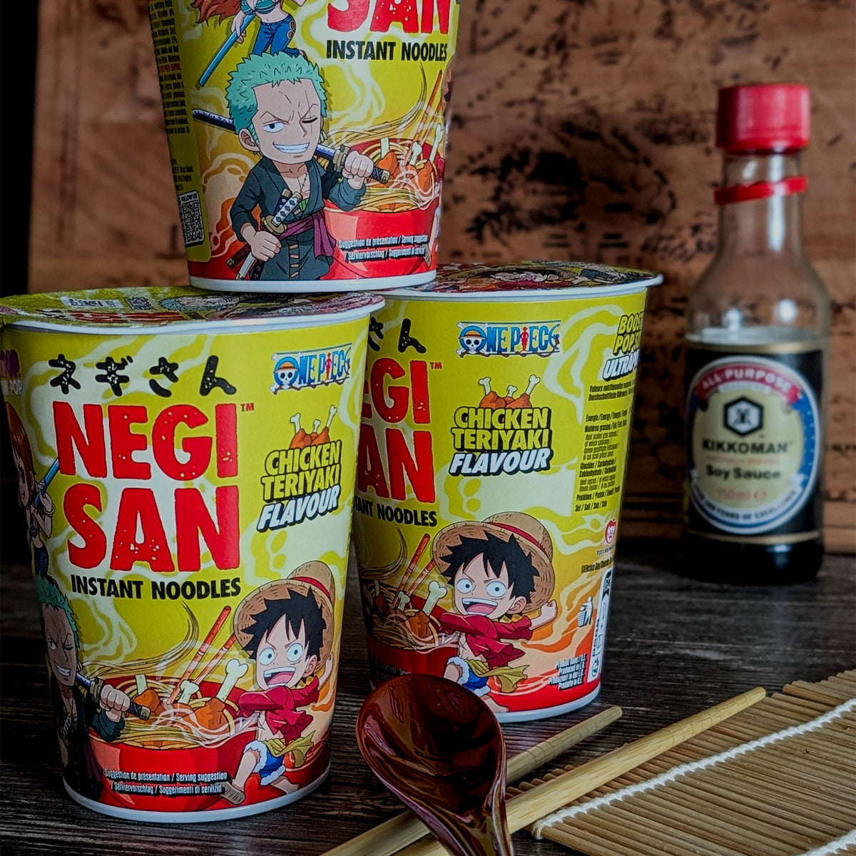 Image produit Luffy, Zoro et Nami Nouilles instantanées au poulet Teriyaki - One Piece