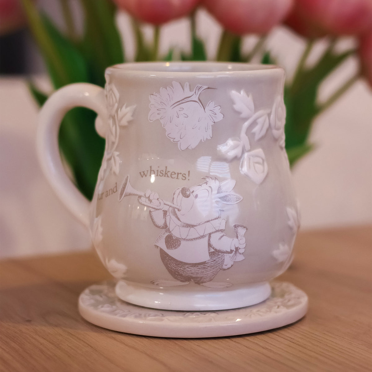 Image produit Alice au pays des merveilles - Tasse en relief du Lapin Blanc