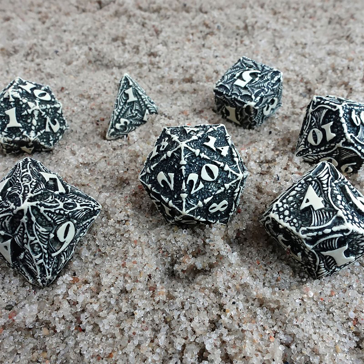 Image produit Dracopolis - L'ensemble de dés Blackfang Scandinave 7pcs