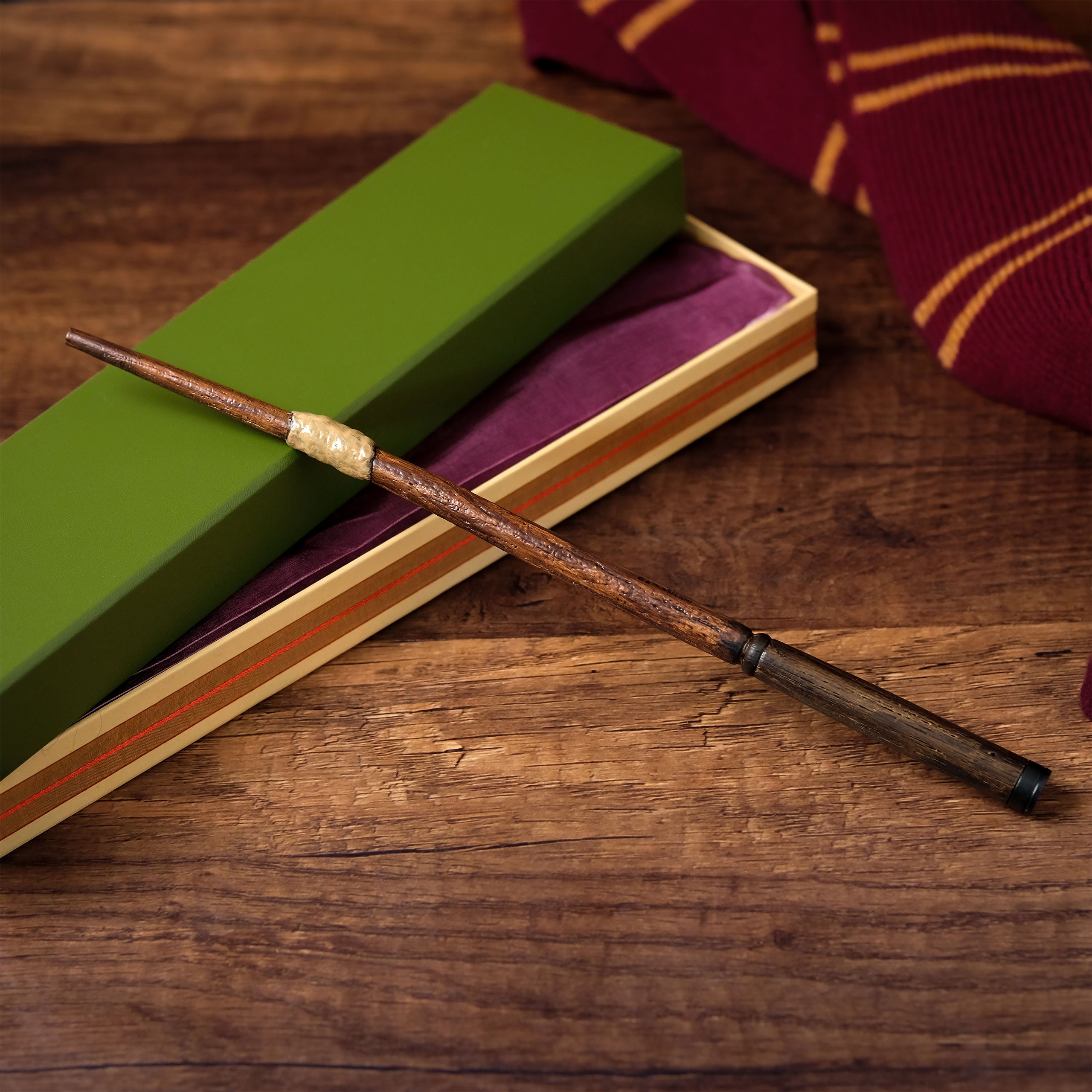 Image produit Première baguette de Ron Weasley - Harry Potter First Wands Collection