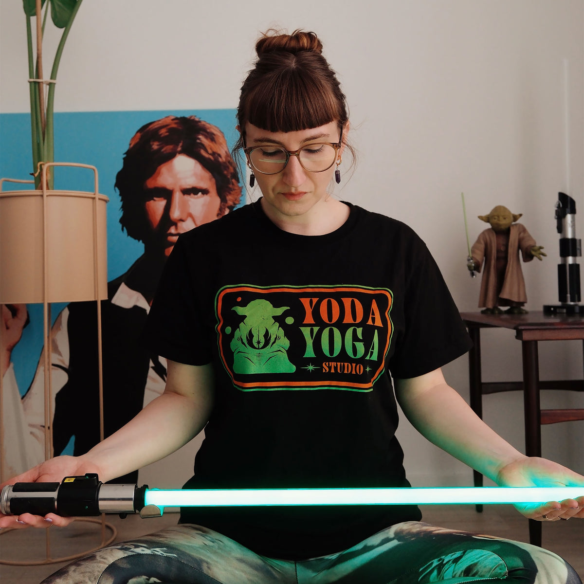 Image produit Star Wars - T-Shirt Yoda Yoga Studio noir