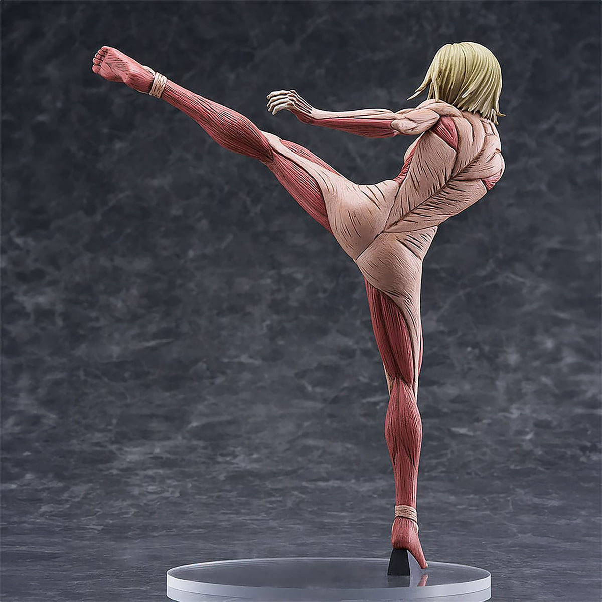 Image produit Attack on Titan - Figurine Annie Leonhart Version Titan Féminin