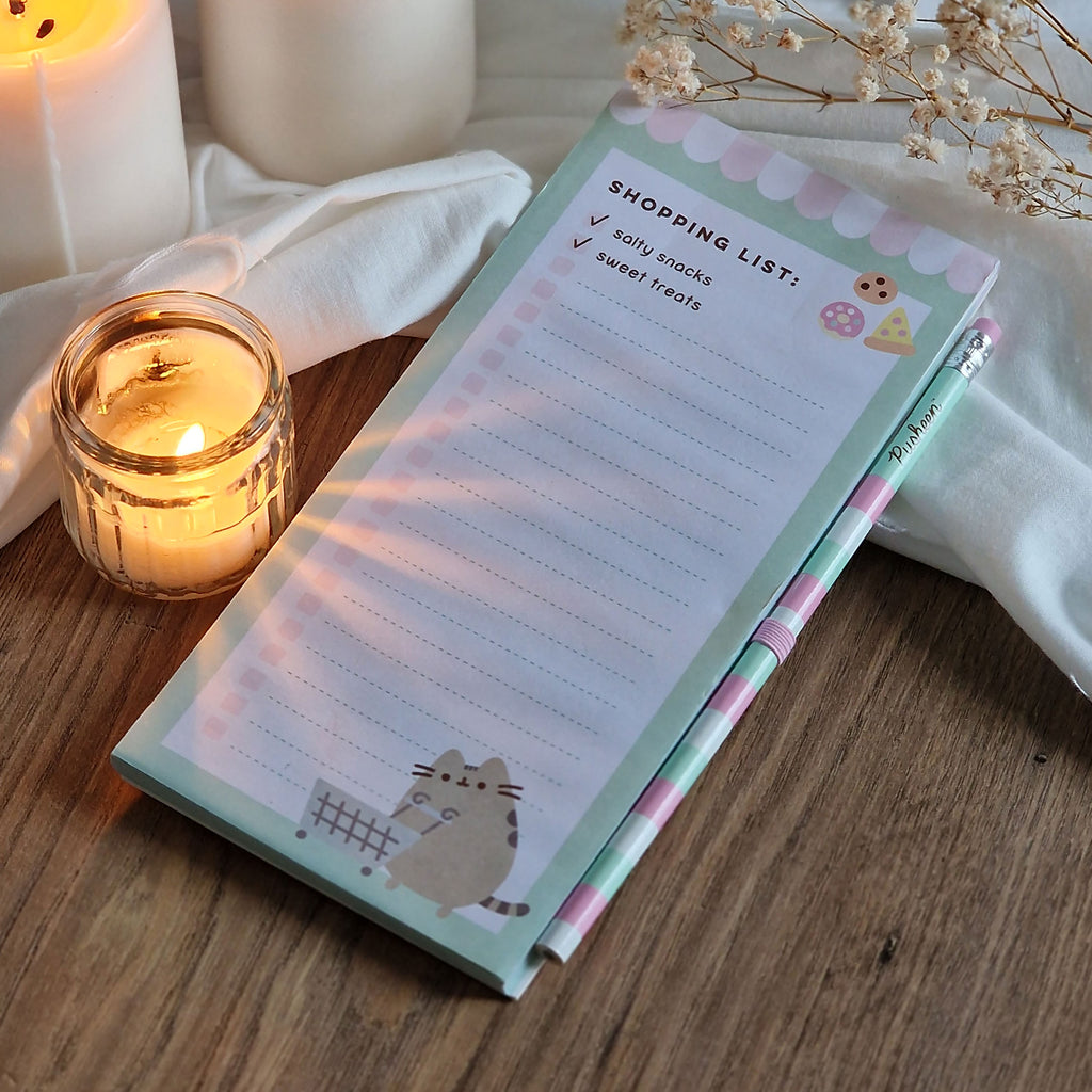 Image produit Pusheen - Bloc-notes magnétique avec crayon