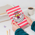 Image produit Alice au Pays des Merveilles - Carnet en peluche Chat du Cheshire