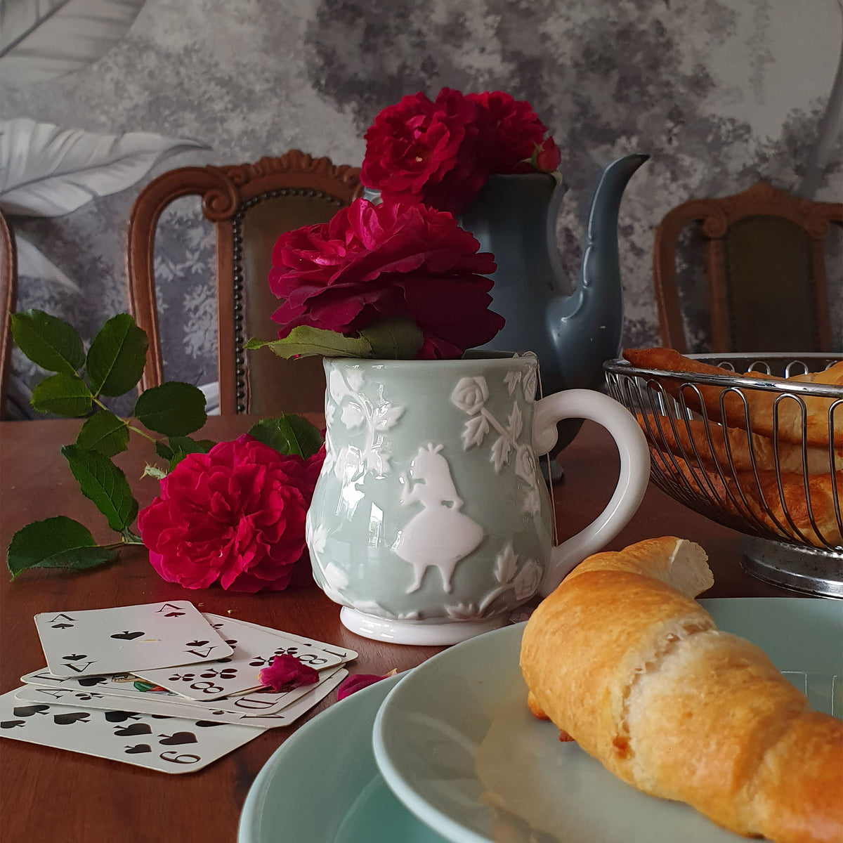 Image produit Alice au Pays des Merveilles - Tasse en relief du Chapelier Fou