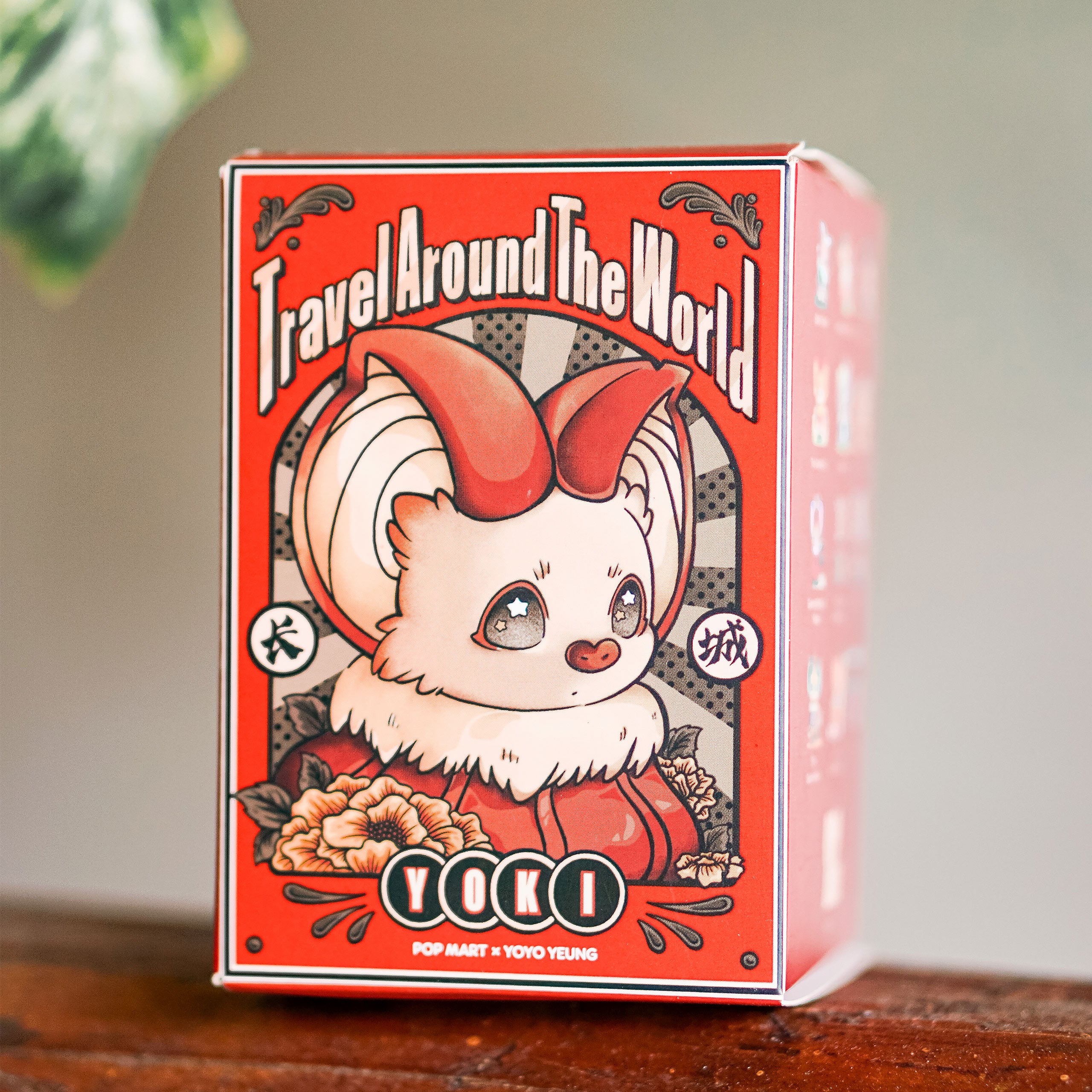 Image produit Yoki Travel Around The World - Figurine Mystère POP MART