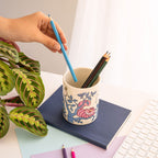 Image produit Alice au Pays des Merveilles - Porte-stylo Fleur