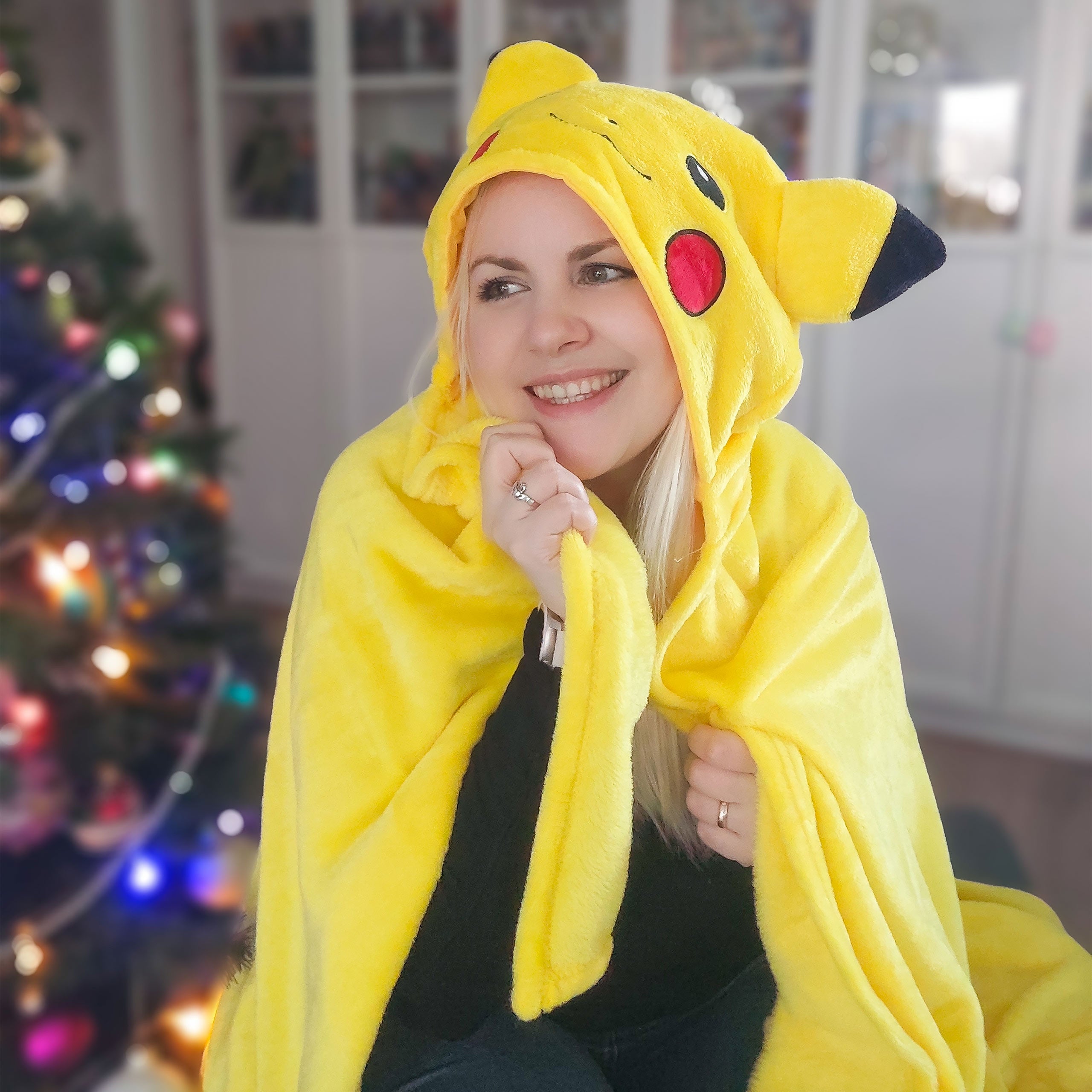 Image produit Pokemon - Couverture à capuche Pikachu