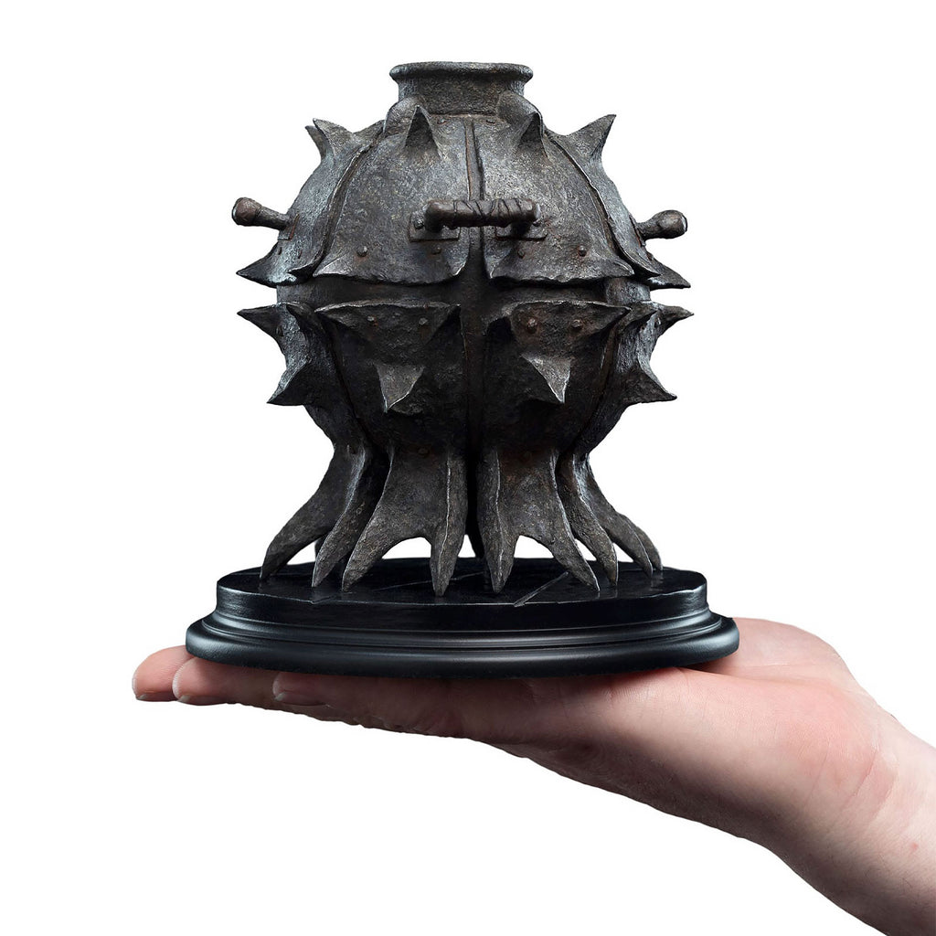 Image produit Le Seigneur des Anneaux - Statue de Saruman avec le Feu d'Orthanc Série Classique
