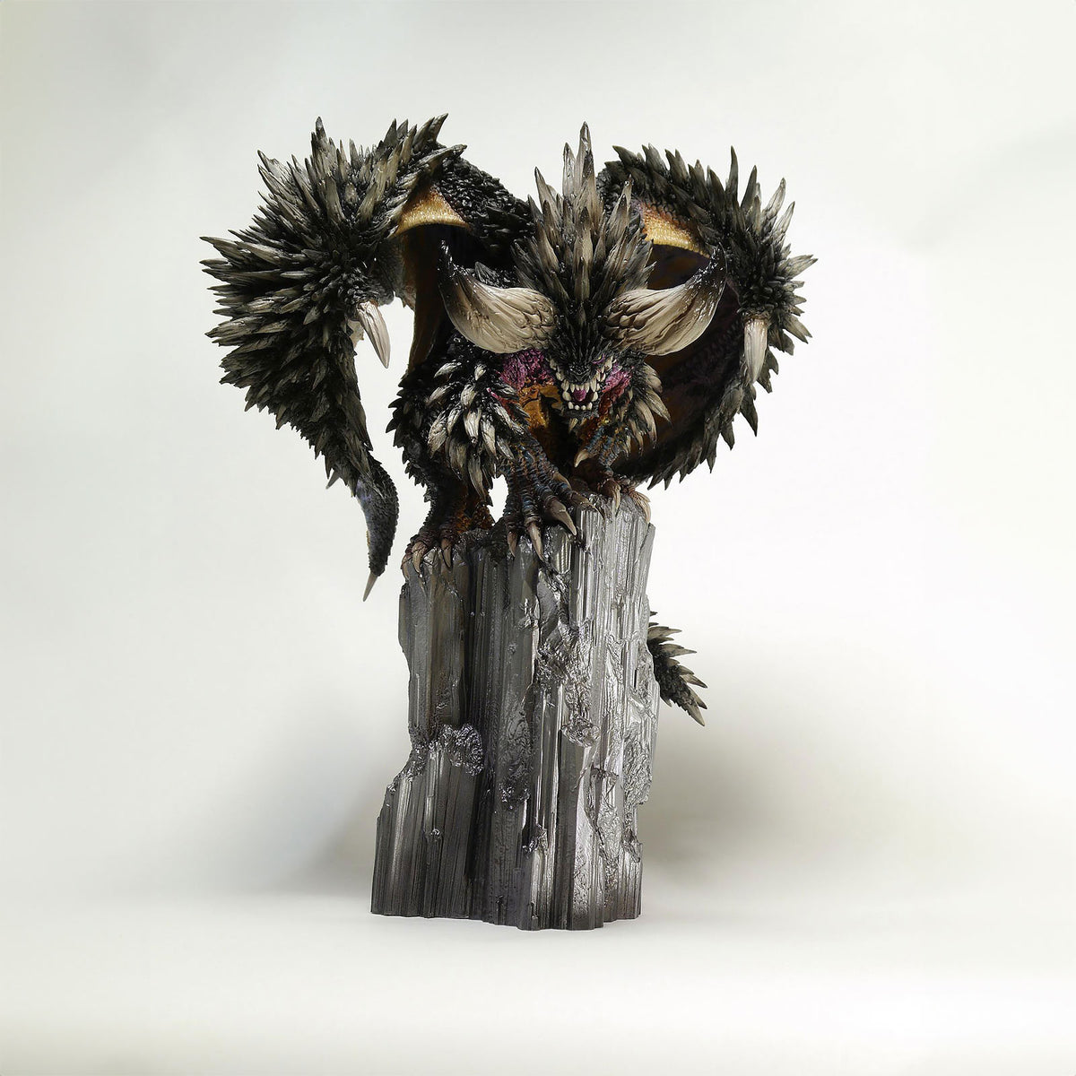 Product image Monster Hunter - Nergigante Statue Creators Model Resell Version
