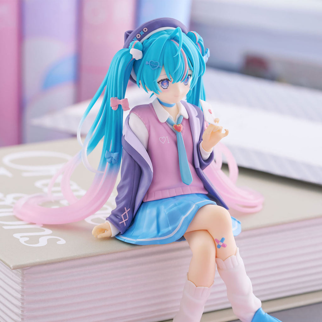 Image produit Hatsune Miku - Figurine Miku Love Noodle Stopper Blazer Navy Color Version