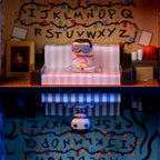 Image produit Stranger Things - Présentoir Funko Bitty Pop Maison des Byers avec 2 figurines