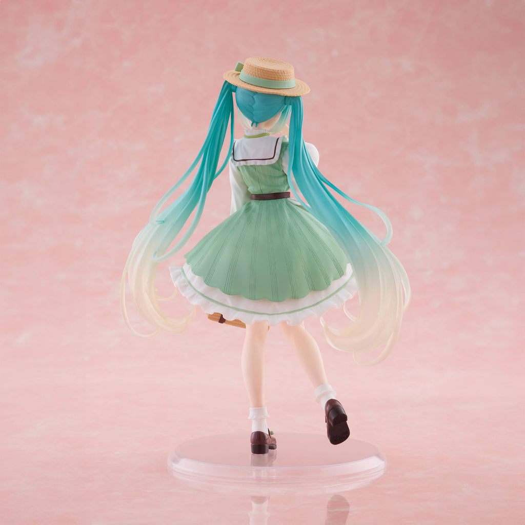 Image produit Hatsune Miku - Figurine Fashion Country