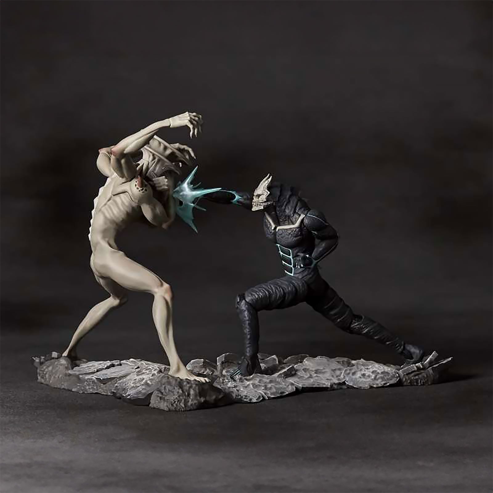 Image produit Figurine diorama Kaiju No. 8 vs. Kaiju No. 9