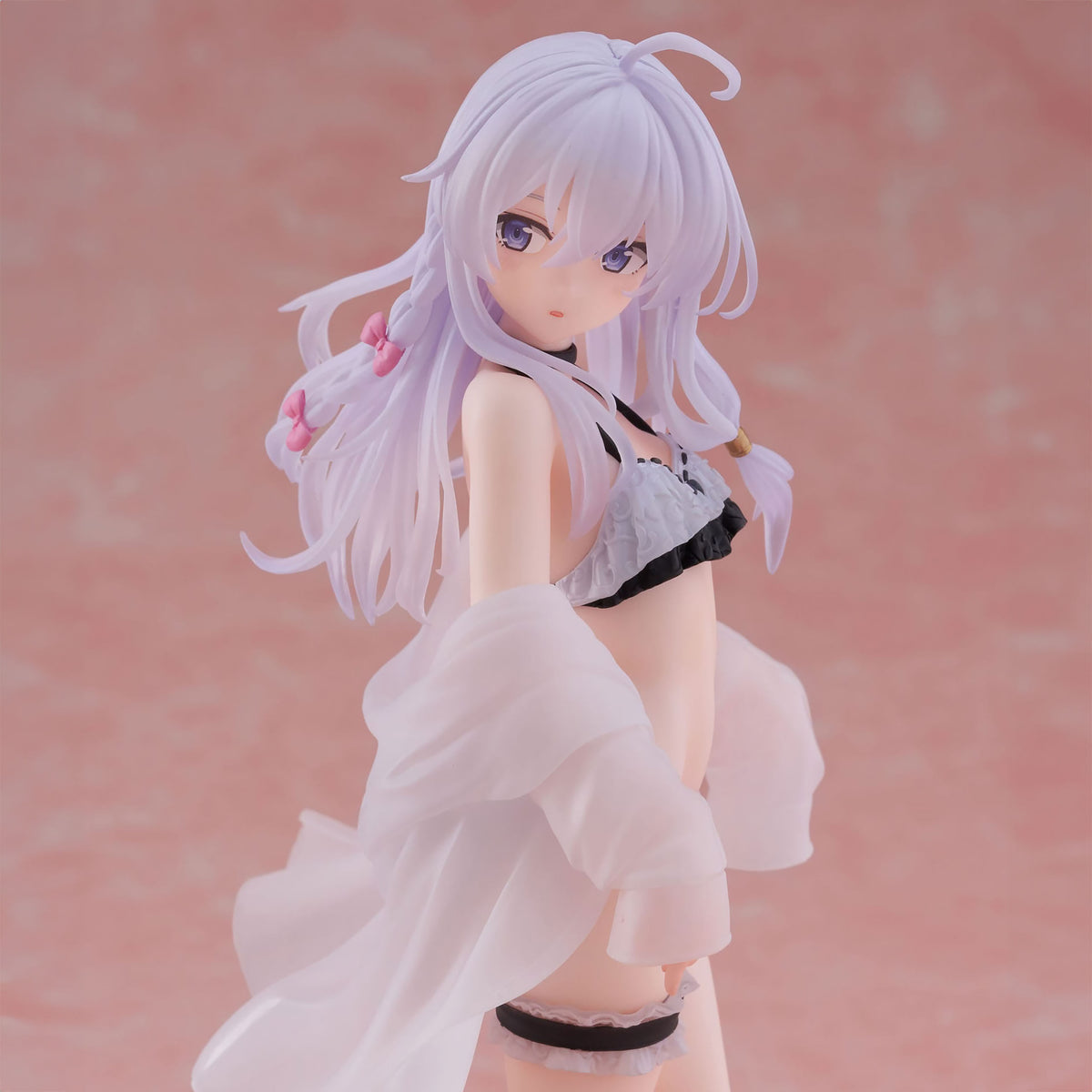 Image produit Wandering Witch – Figurine Elaina Version Maillot de Bain
